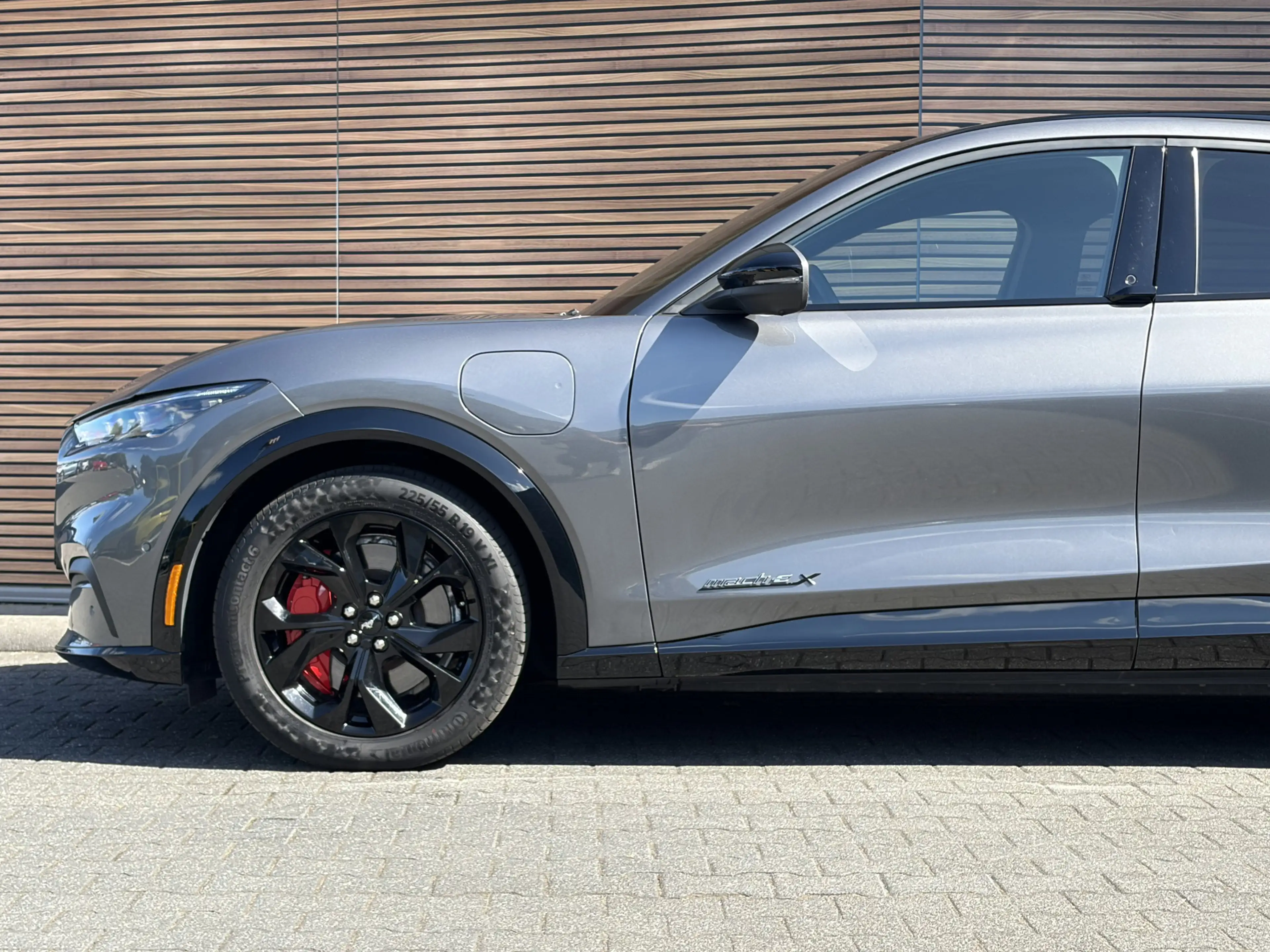 Ford Mustang Mach-E Extended Premium RWD 98 kWh Cruise control adaptie — photo 12