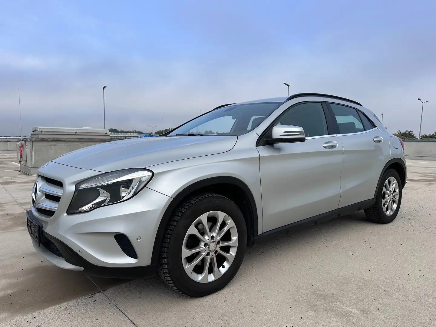 Mercedes-Benz GLA 200 GLA 200CDI 4MATIC Aut.-Pickerl 12/2026 MB Merbag Silber - 1