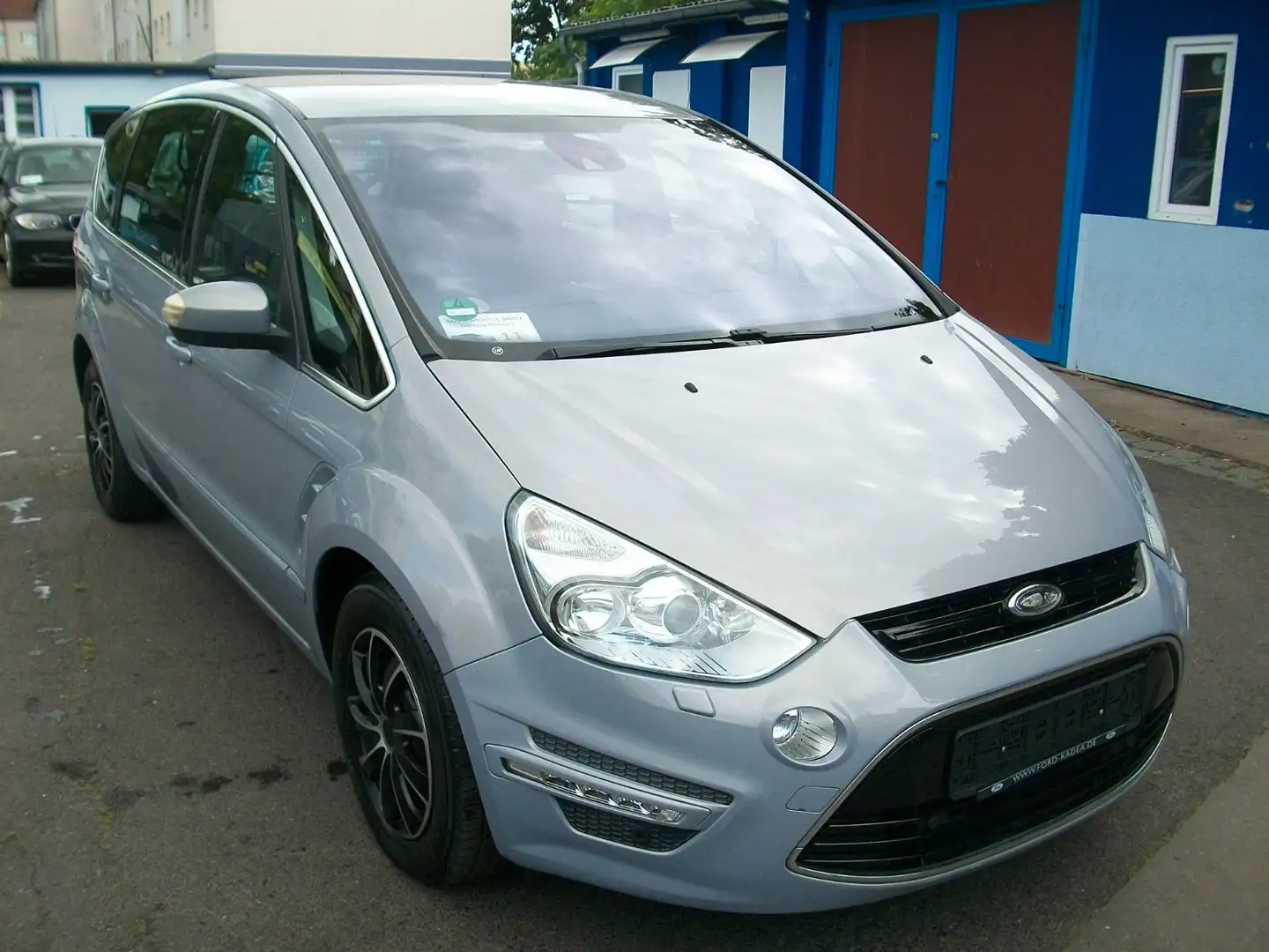 Ford S-Max 2.0 Titanium*Automatik*Navi*Klima*Euro5* Zilver - 2