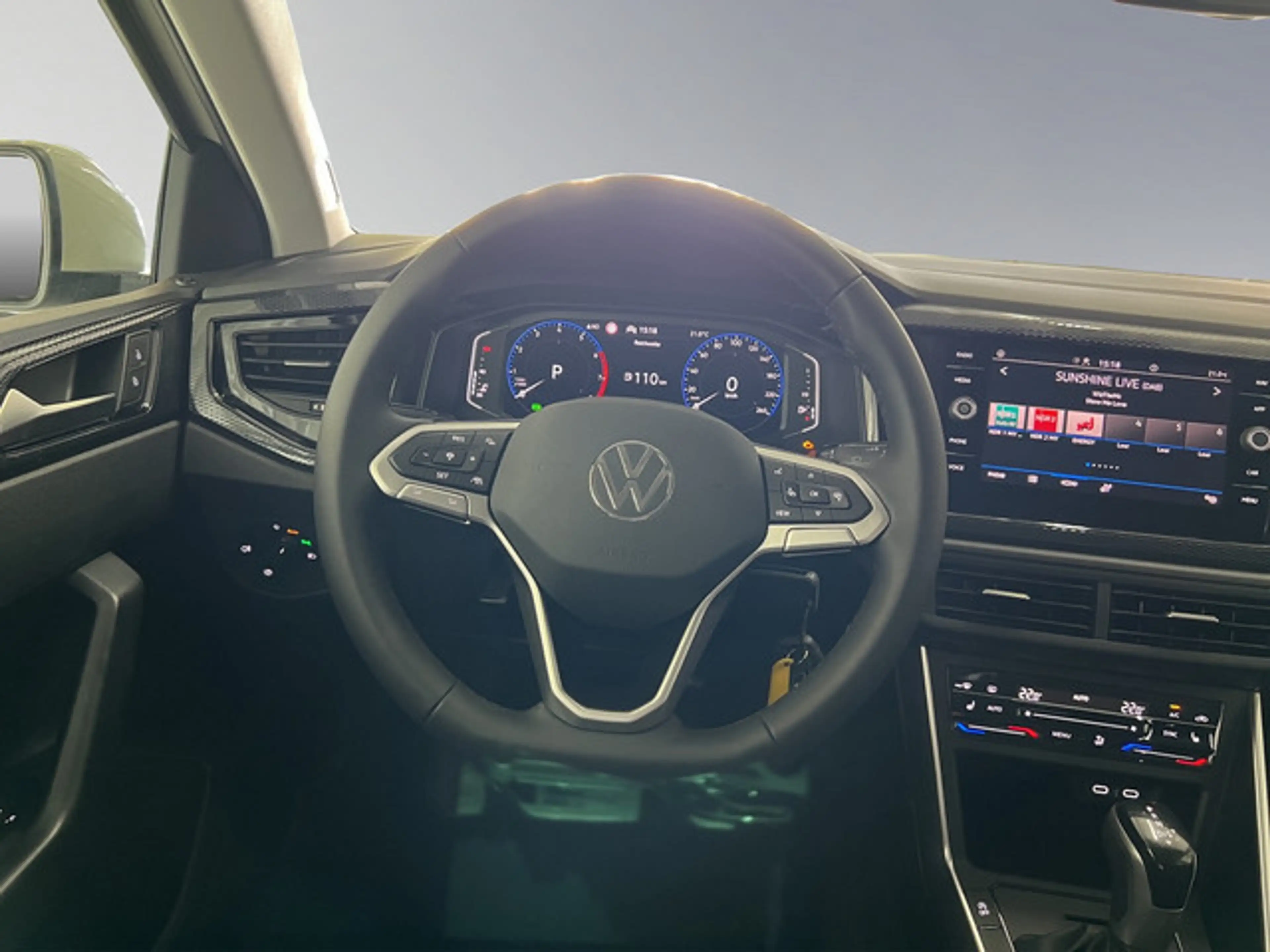 Volkswagen Polo 1,0 TSI DSG — photo 12