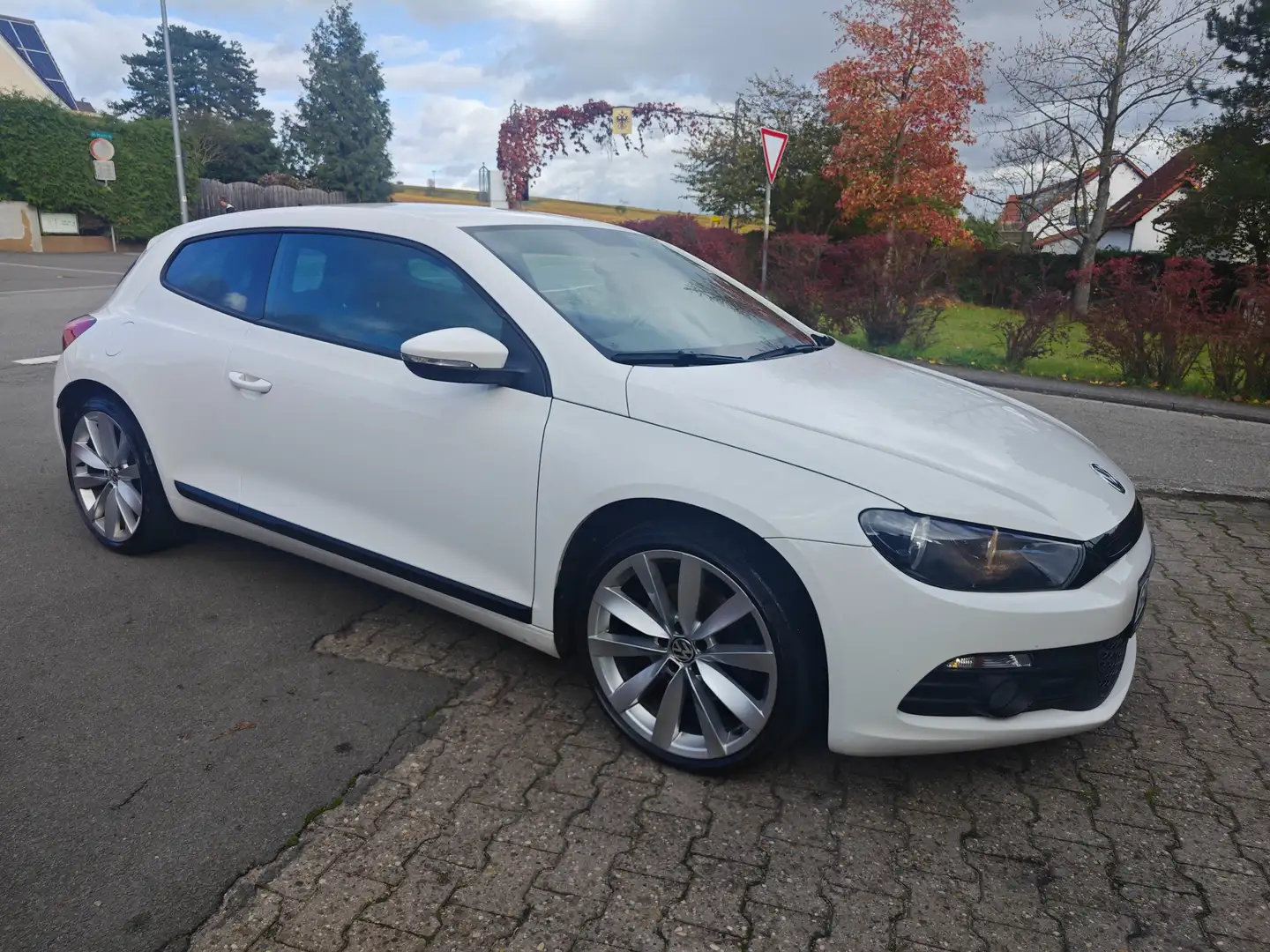 Volkswagen Scirocco 2.0 TSI,HU/AU NEU, KD 07/25 durchgeführt Blanc - 1