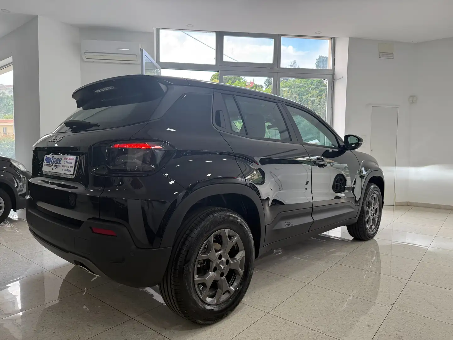 Jeep Avenger AVENGER 1.2 BENZINA E HYBRID LEGGERE DESCRIZIONE Nero - 2