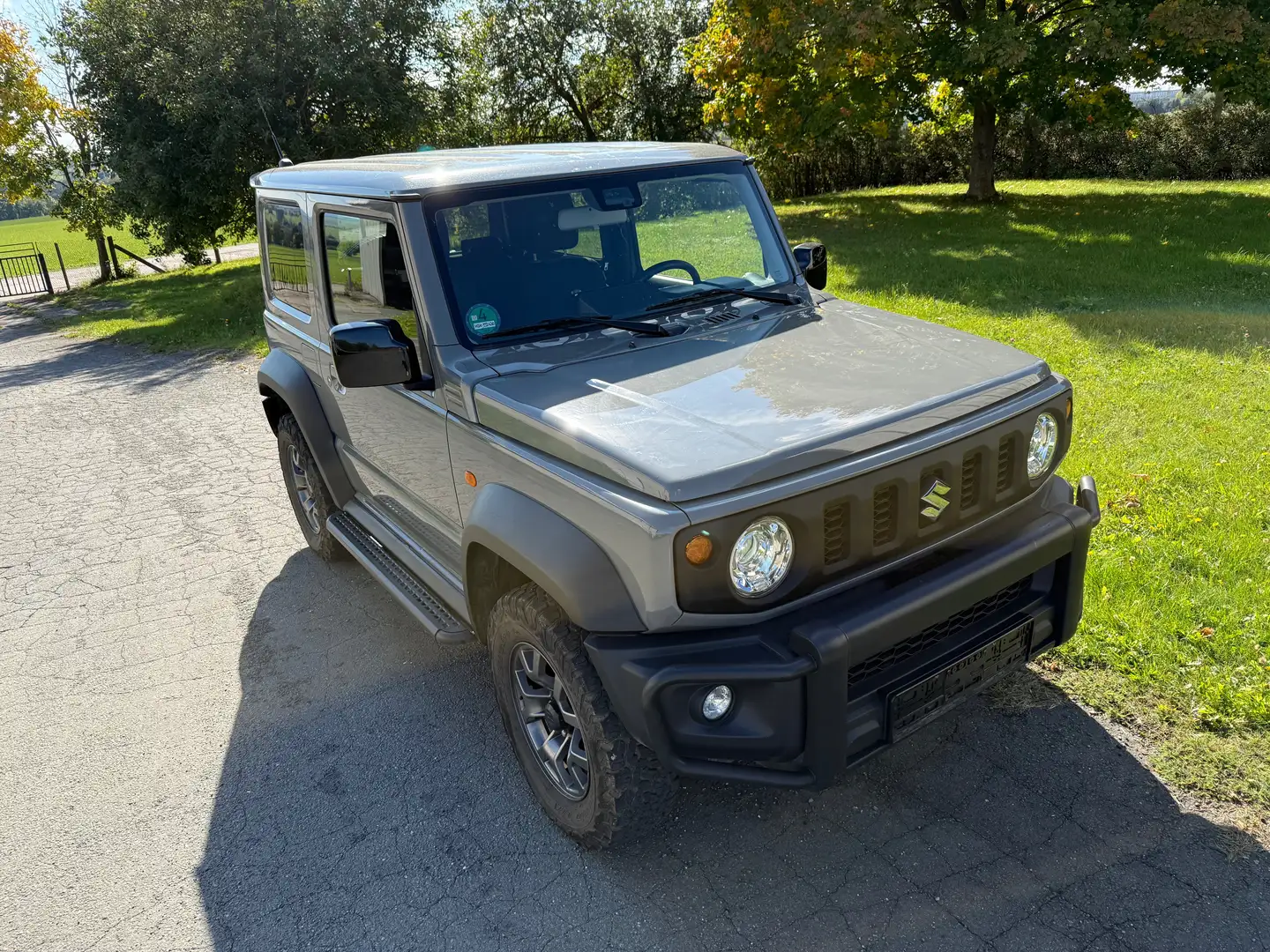 Suzuki Jimny Jimny 1.5 ALLGRIP Comfort+ Grau - 1