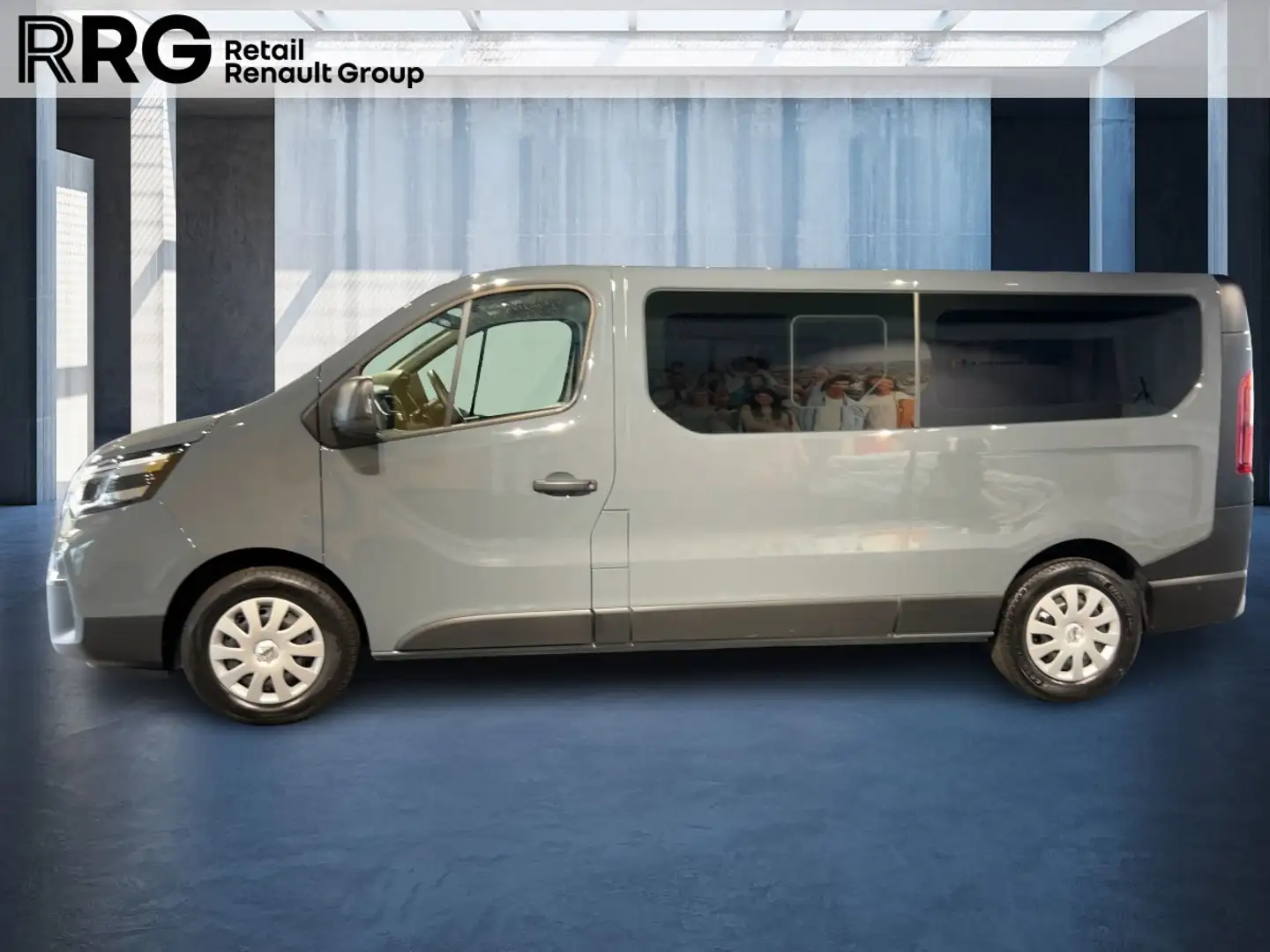 Nissan Primastar 3,0t dCi 170 DPF L2H1 N-Connecta PDC Grau - 2