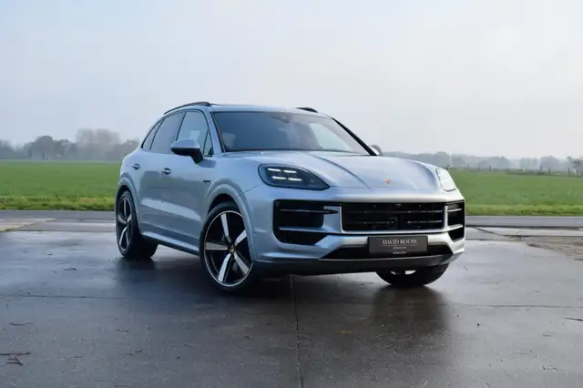 Porsche Cayenne E-Hybrid, SportDesin/HDMtrx/Bose/ACC/22"/18way/NEW