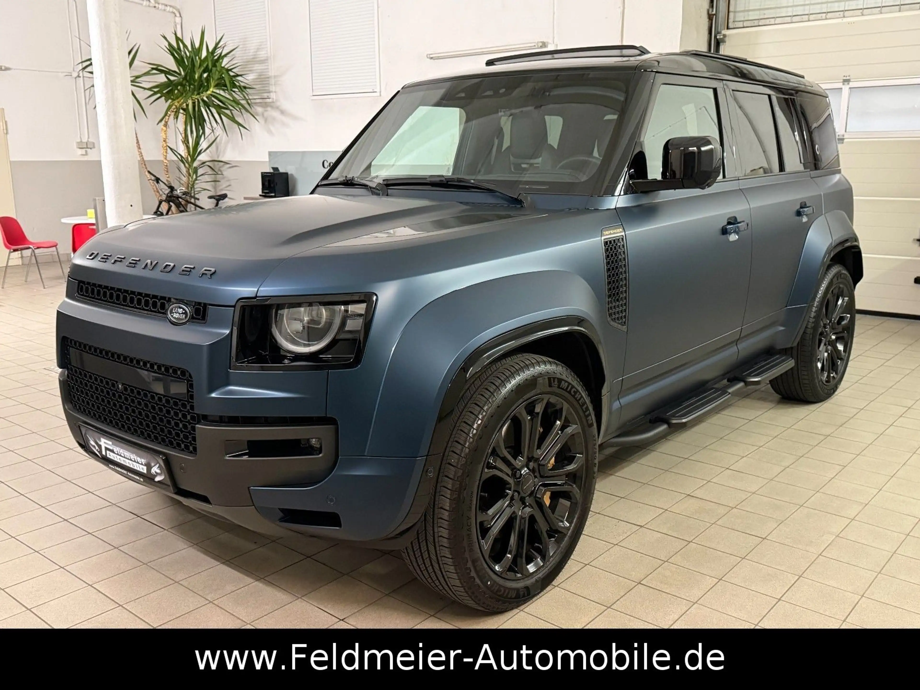 Land Rover Defender 110 OCTA*V8*Edition One*Matt*Carbon*AHK — photo 15