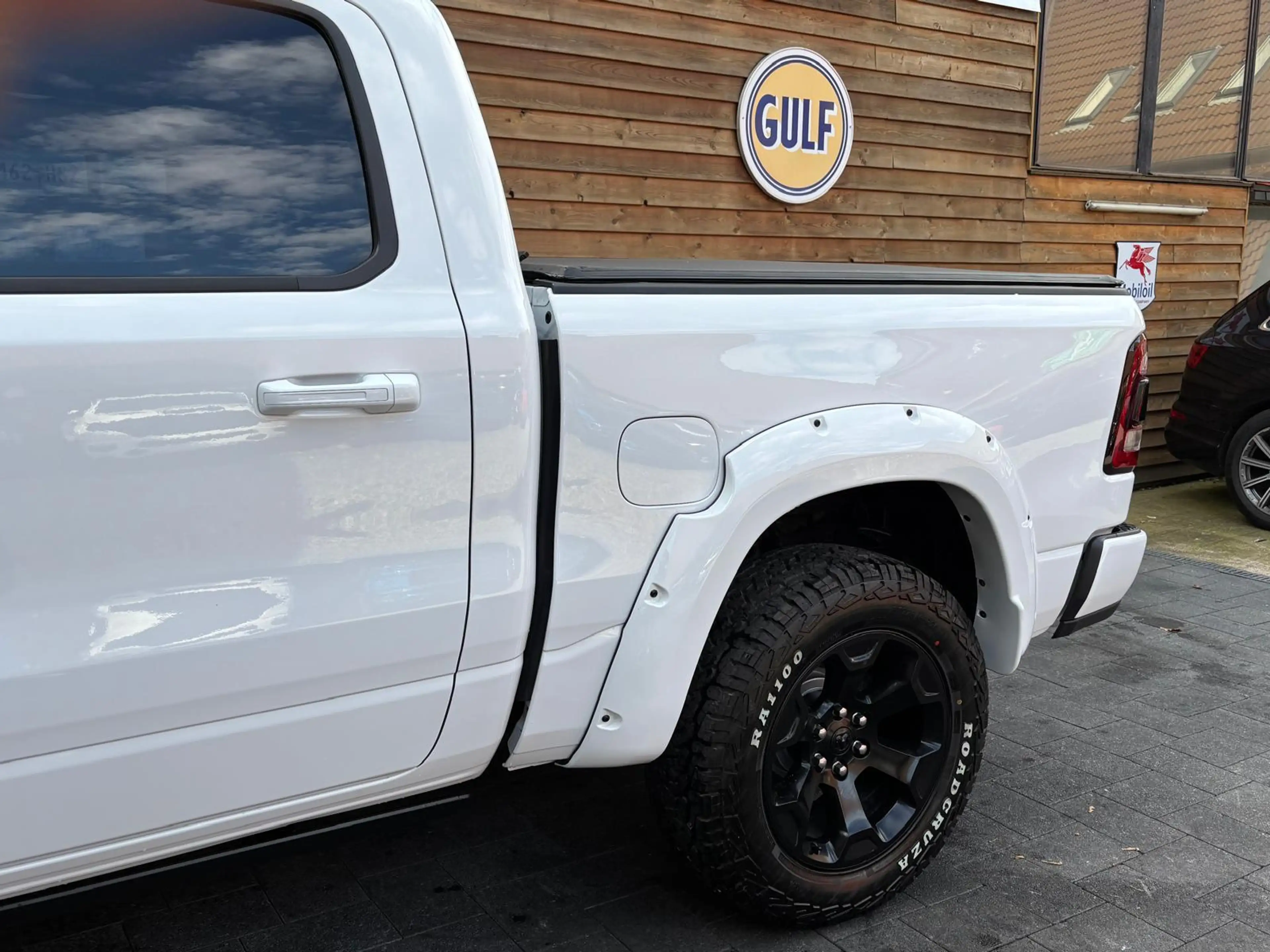 Dodge RAM 1500 Laramie 5.7L AHK Memory 4x4 LPG — photo 10
