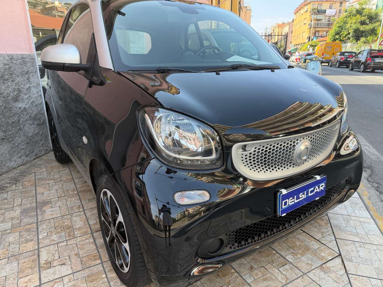 smart forTwo 1.0 Passion 71cv twinamic 71cv-finanziabile-garanz