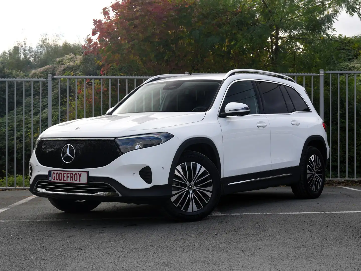 Mercedes-Benz EQB 300 4M Progressive Line Weiß - 2