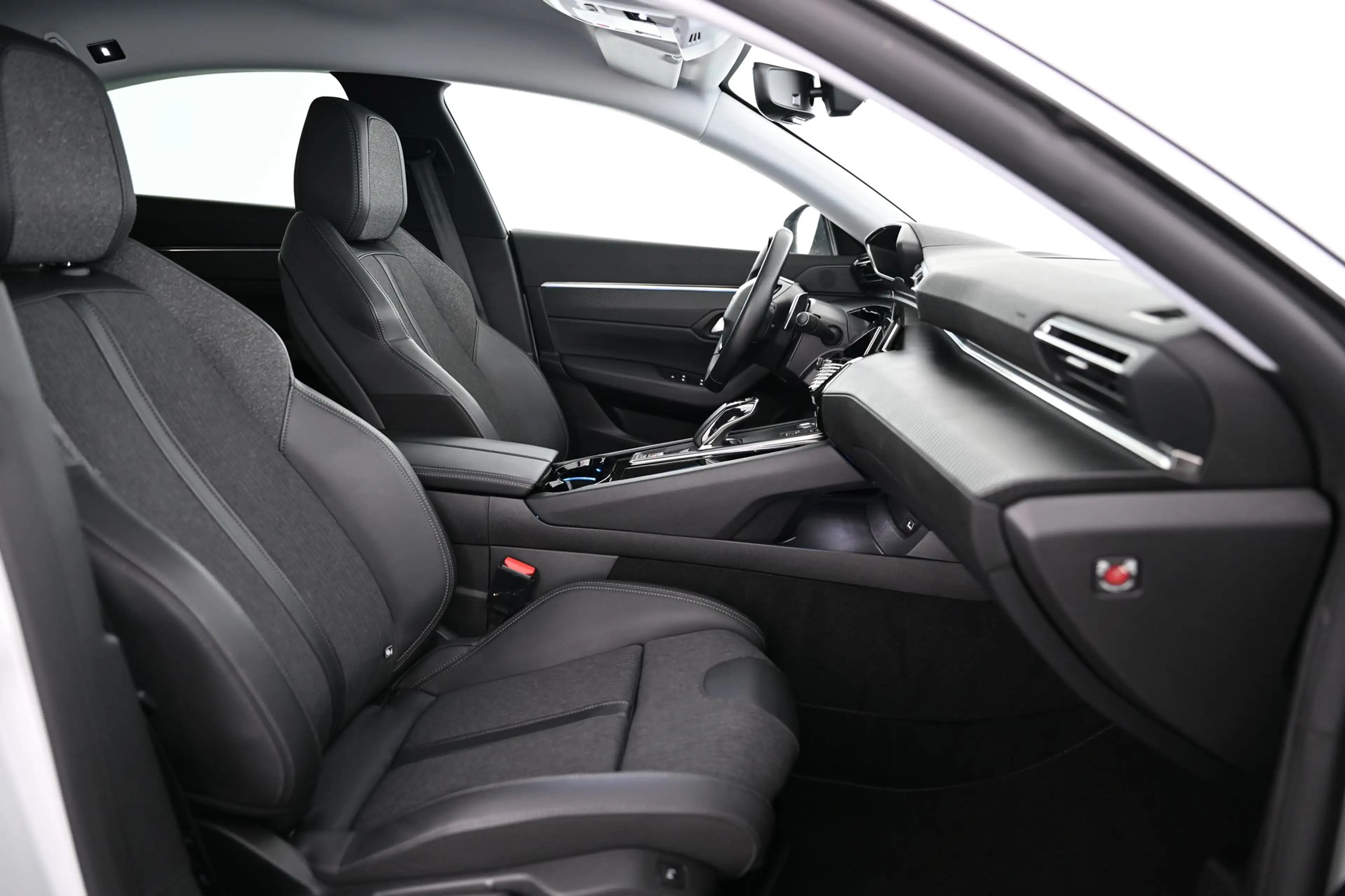 Peugeot 508 1.6 Hybrid 225 Allure Pack EAT8 HA Pickerl NEU — photo 35