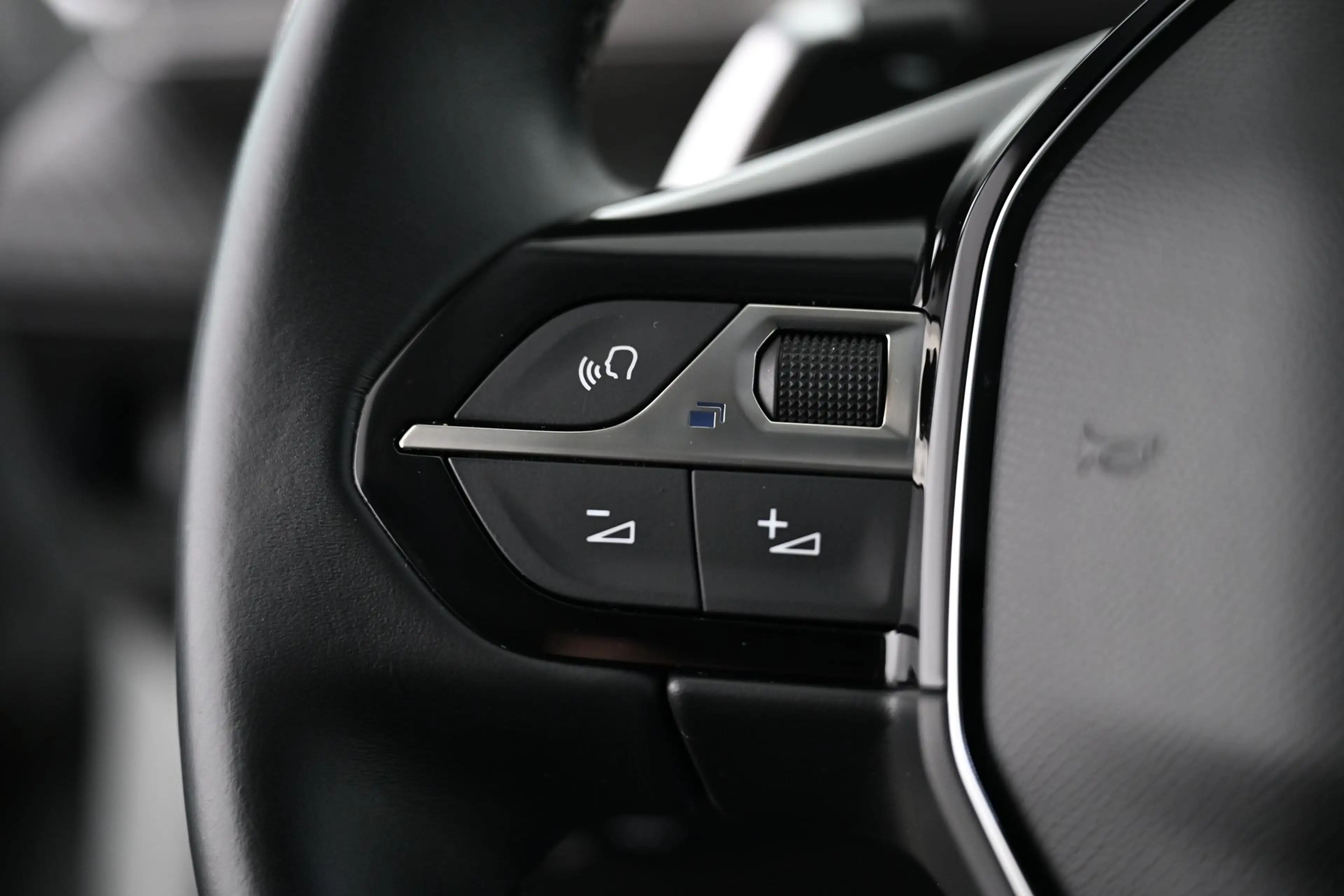 Peugeot 508 1.6 Hybrid 225 Allure Pack EAT8 HA Pickerl NEU — photo 28