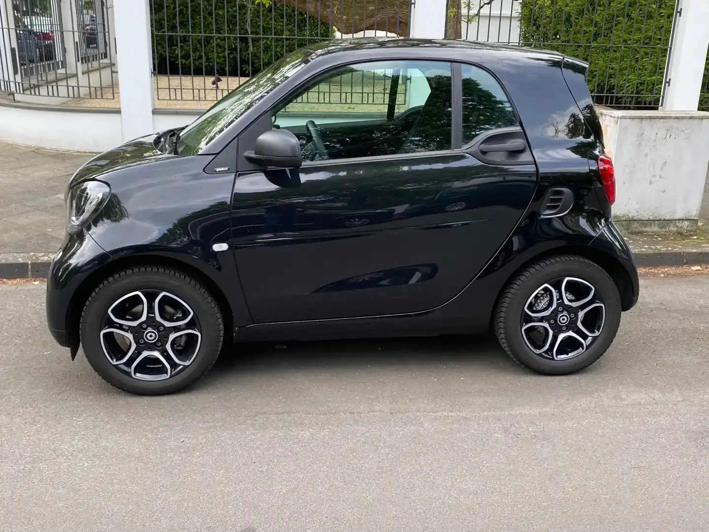 smart forTwo smart fortwo coupe Twinamic Passion Turbo Schwarz - 1