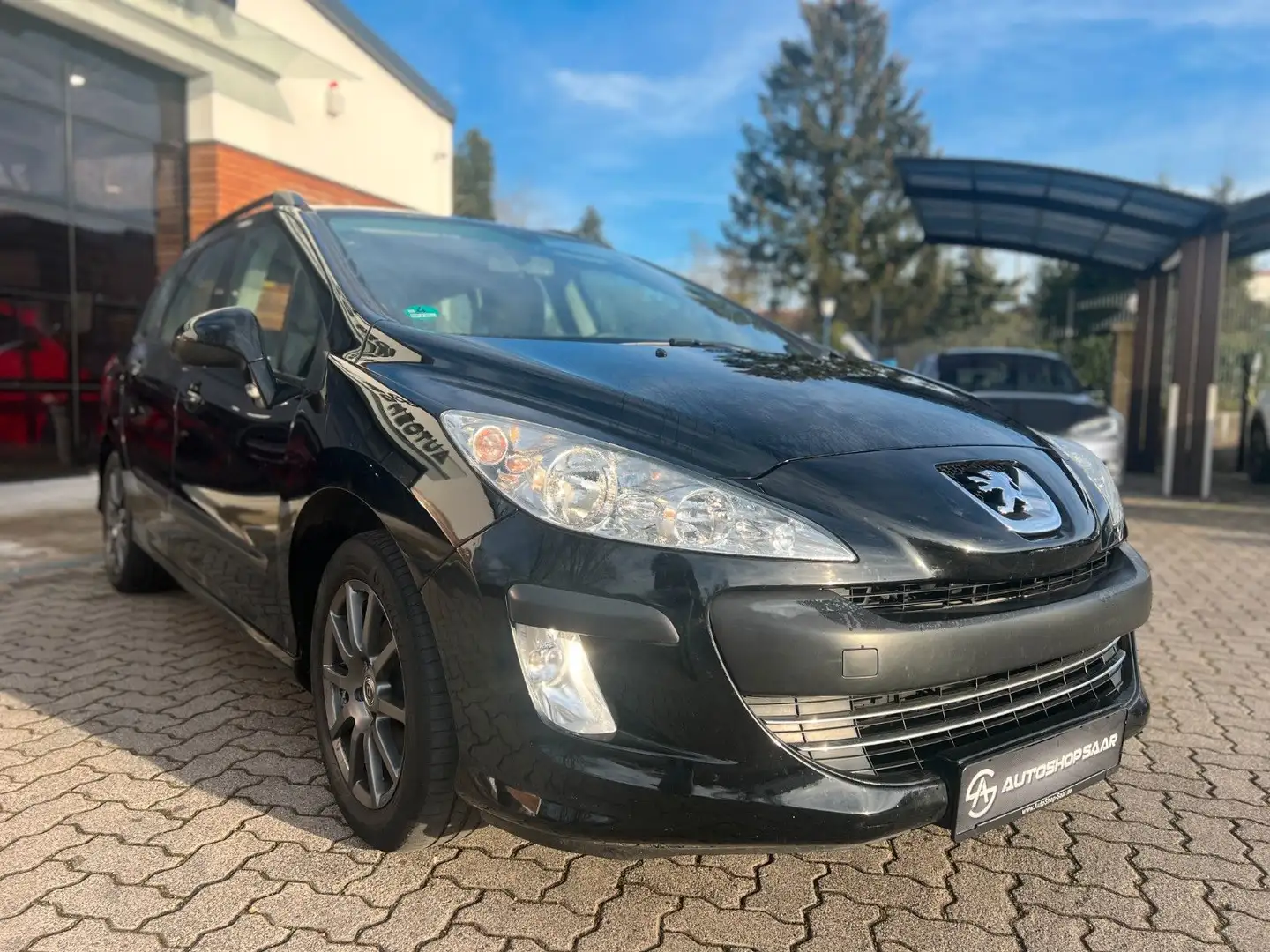 Peugeot 308 SW Tendance, inkl. Dachbox Schwarz - 2