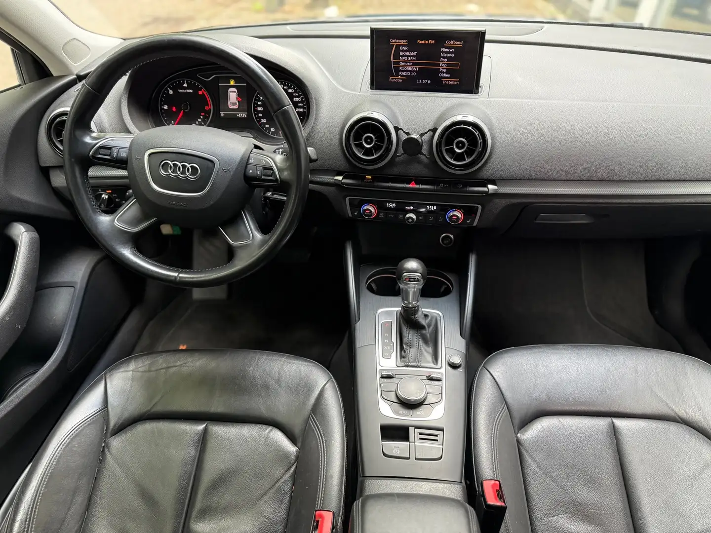 Audi A3 Sportback 1.6 TDI Ambition Pro Line S l Automaat l Czarny - 2
