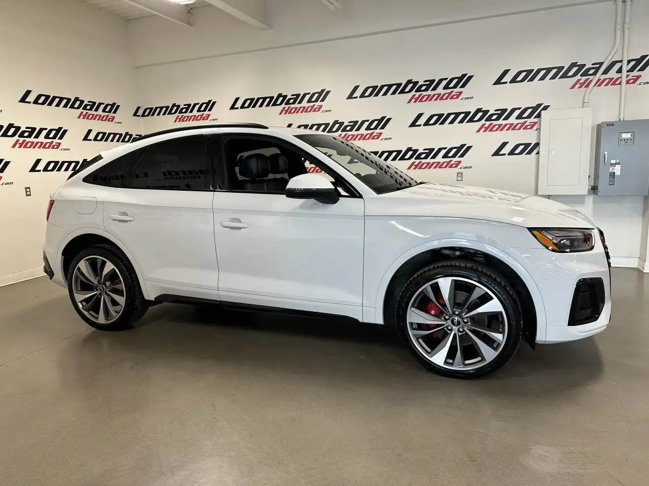 Audi SQ5 снимка Audi SQ5