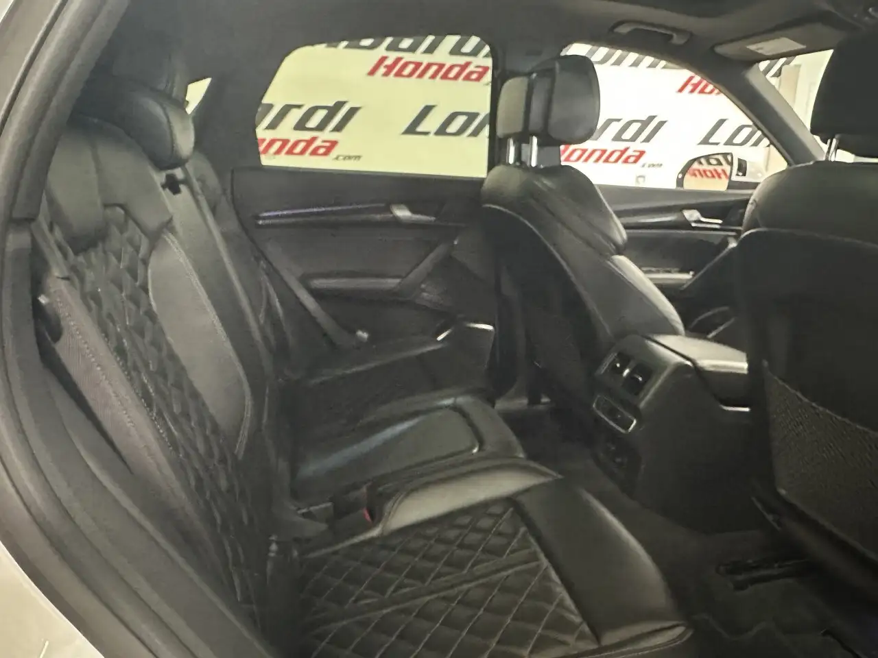 Audi SQ5 снимка Audi SQ5