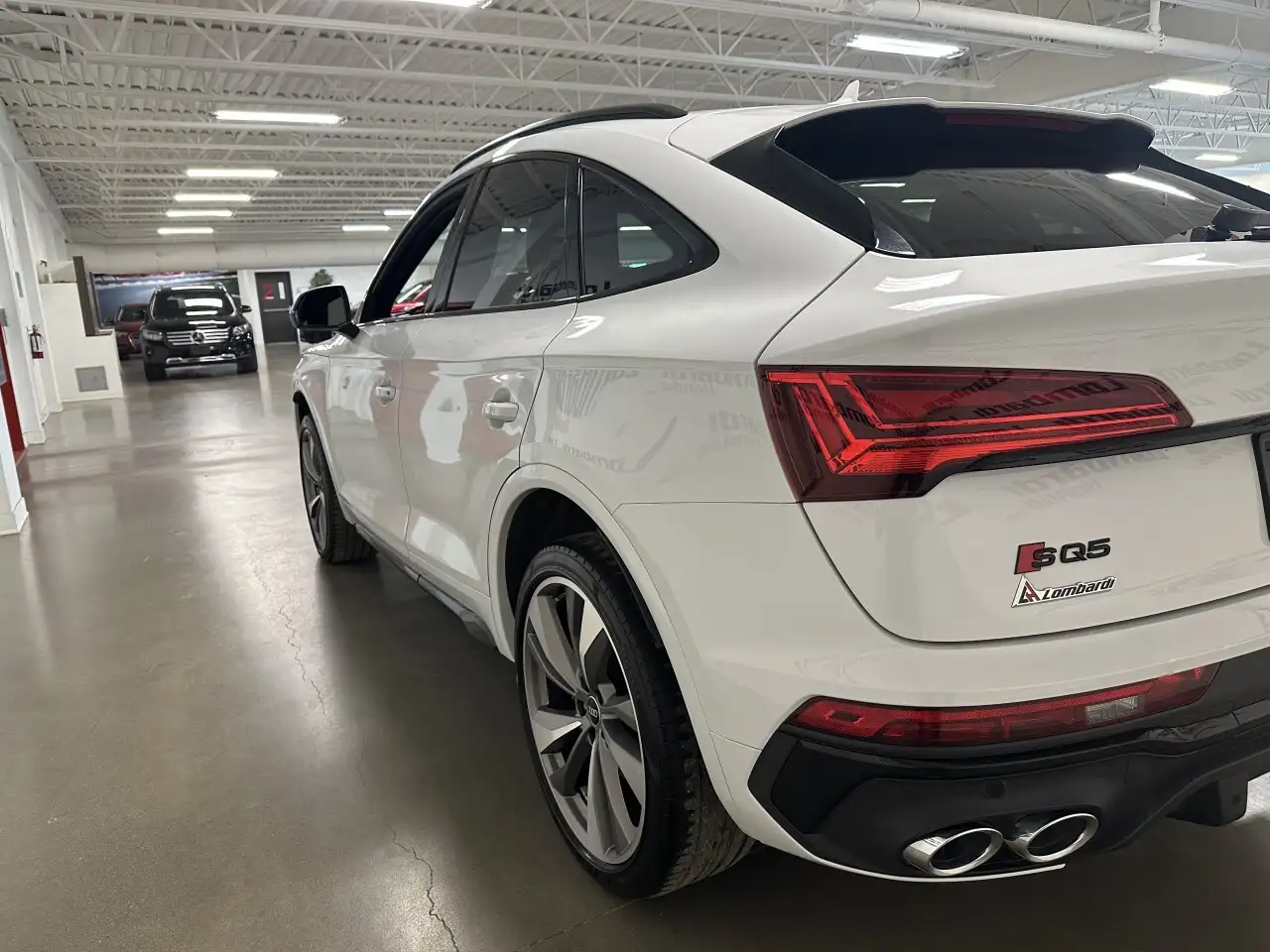 Audi SQ5 снимка Audi SQ5