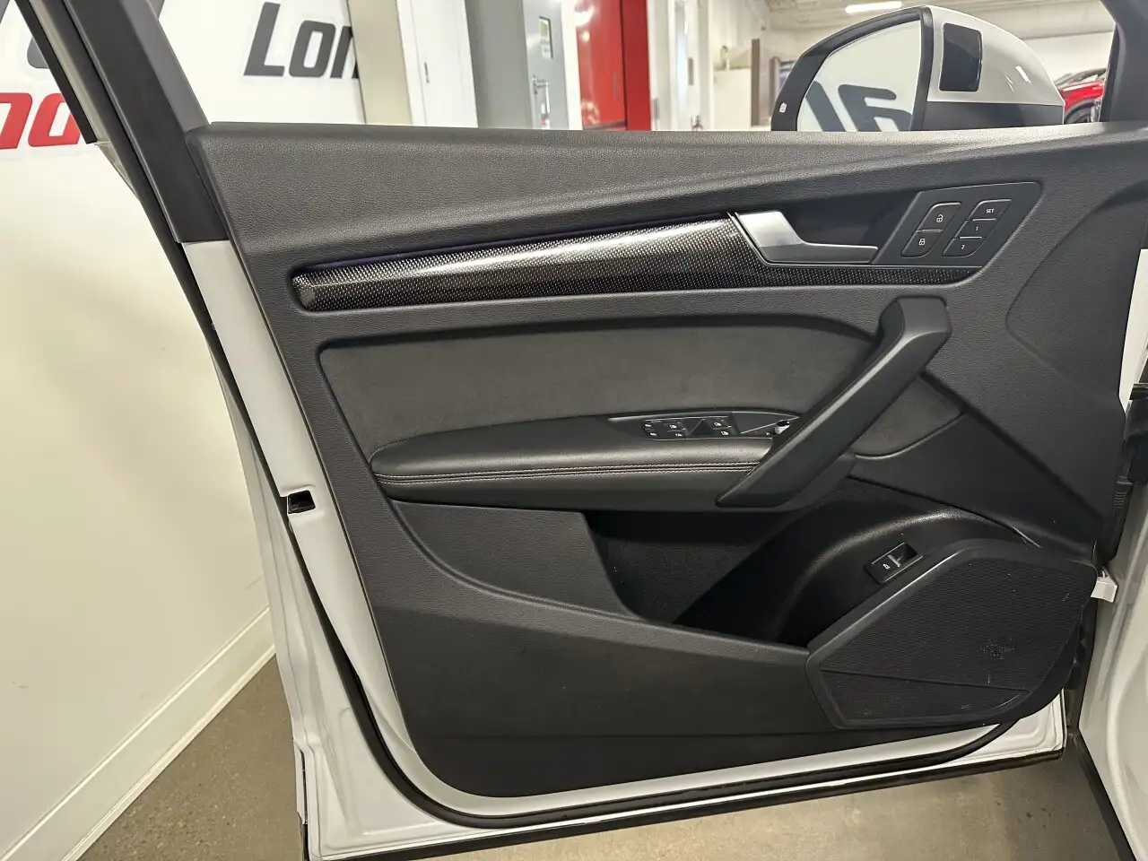 Audi SQ5 снимка Audi SQ5