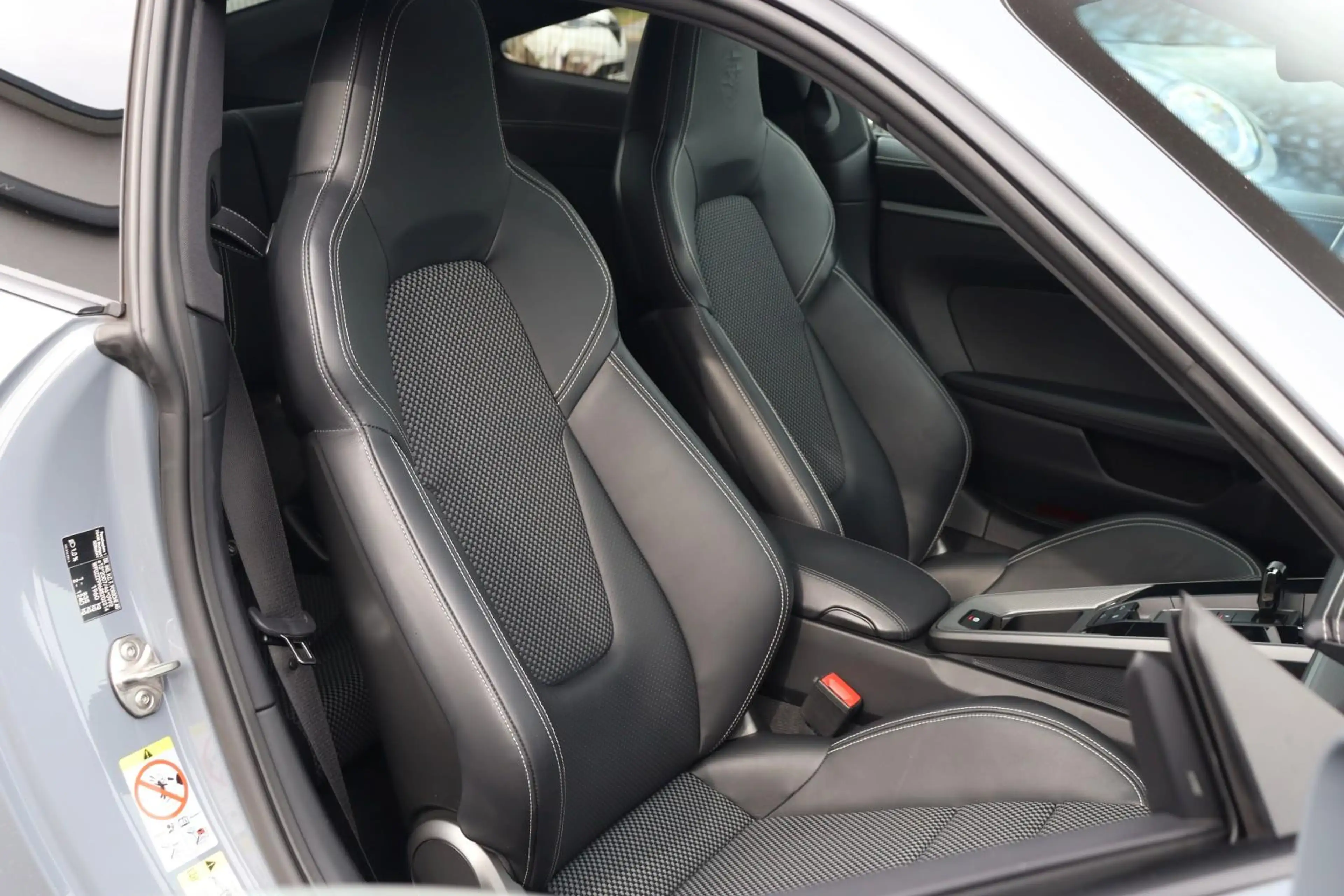 Porsche 992 Carrera +SCHIEBEDACH+90LTR+SPORT-ABGAS+BOSE+ — photo 15