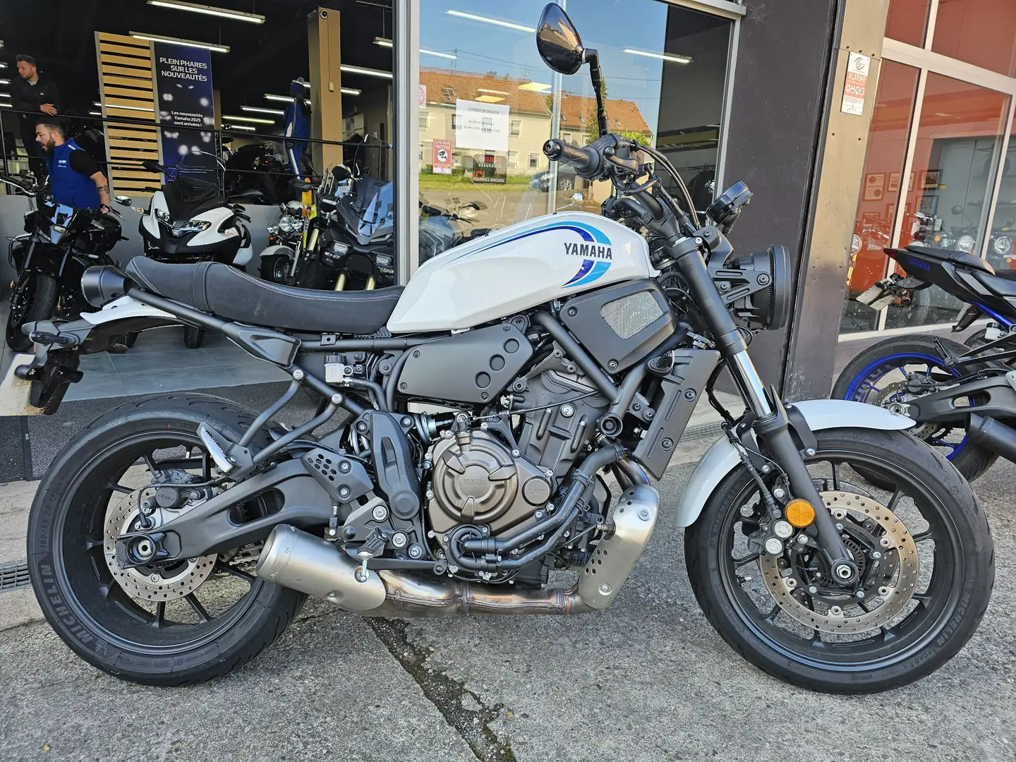 Yamaha XSR 700 Weiß - 1