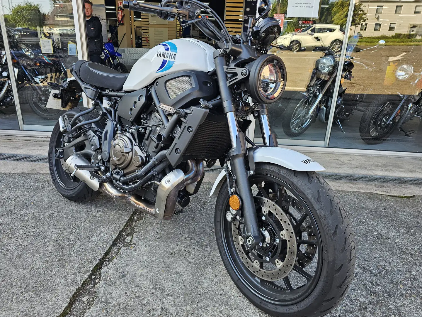 Yamaha XSR 700 Bianco - 2