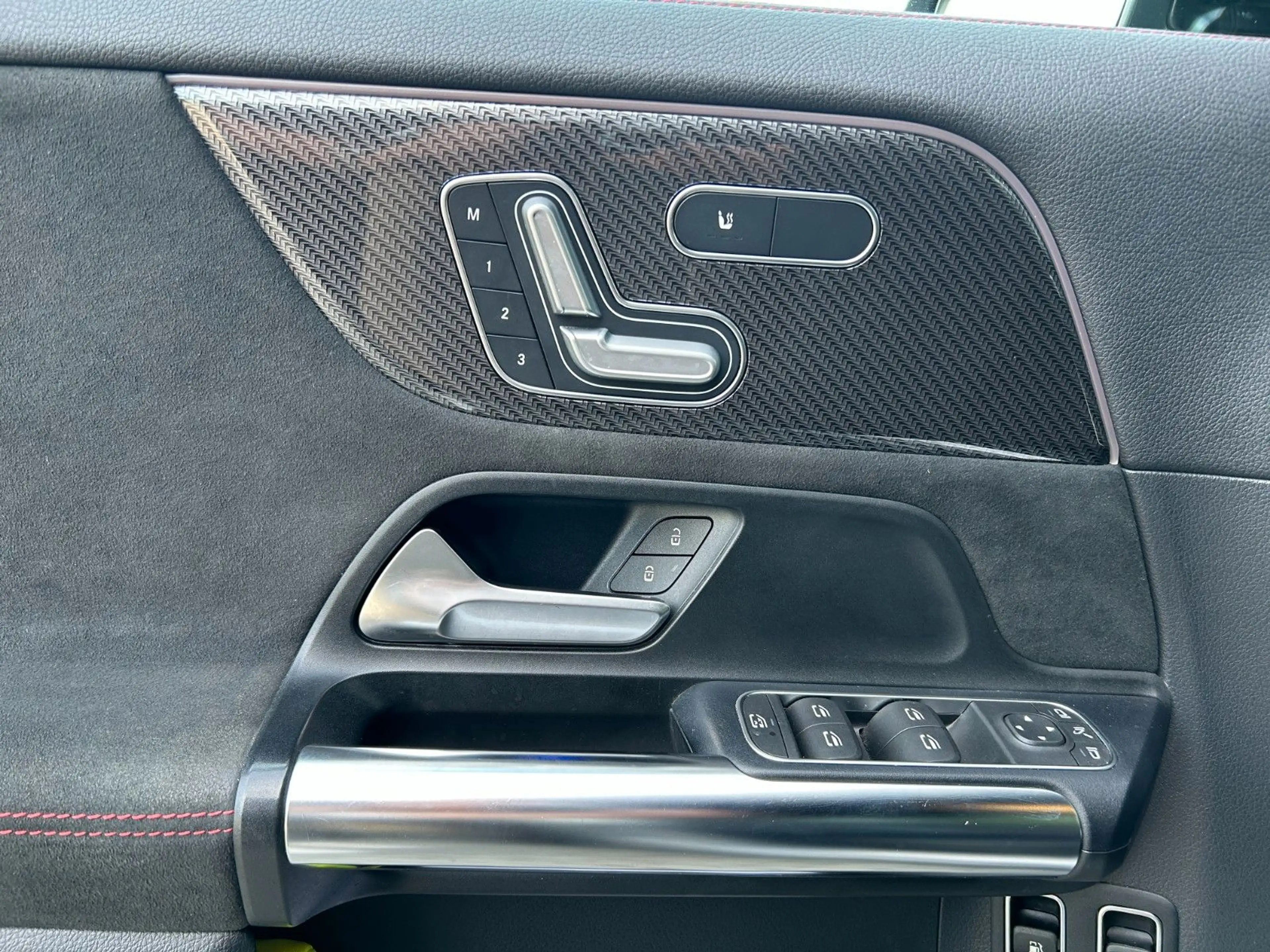 Mercedes-Benz GLA 250 e AMG, MULTIBEAM, NIGHT, 360, AHK — photo 13