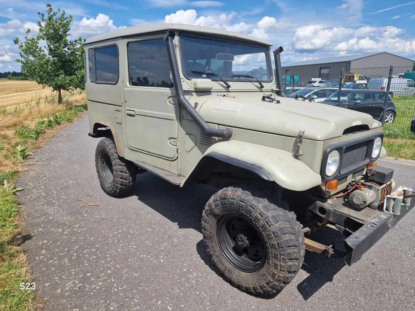 Toyota Land Cruiser Vert - 1