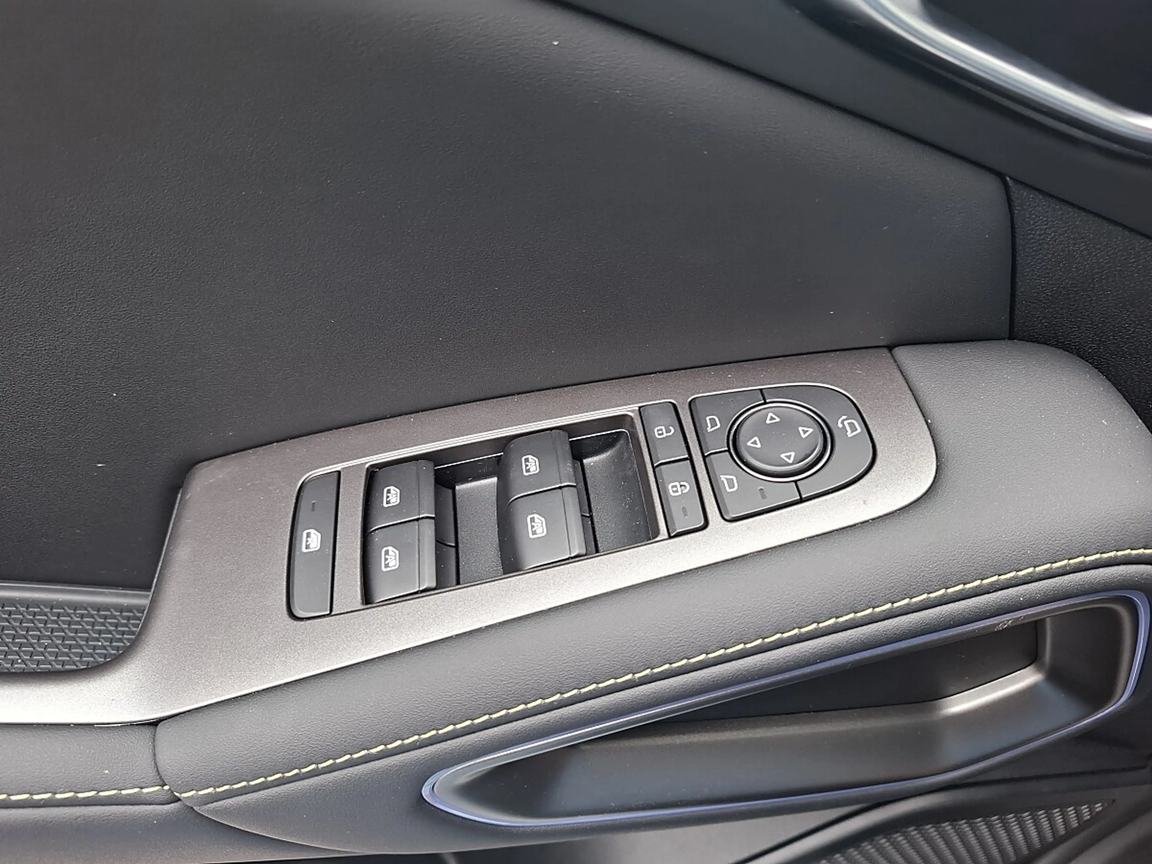 BYD Atto 2 Atto2 DM-i PHEV 18kWh Boost Österreich Paket — photo 13