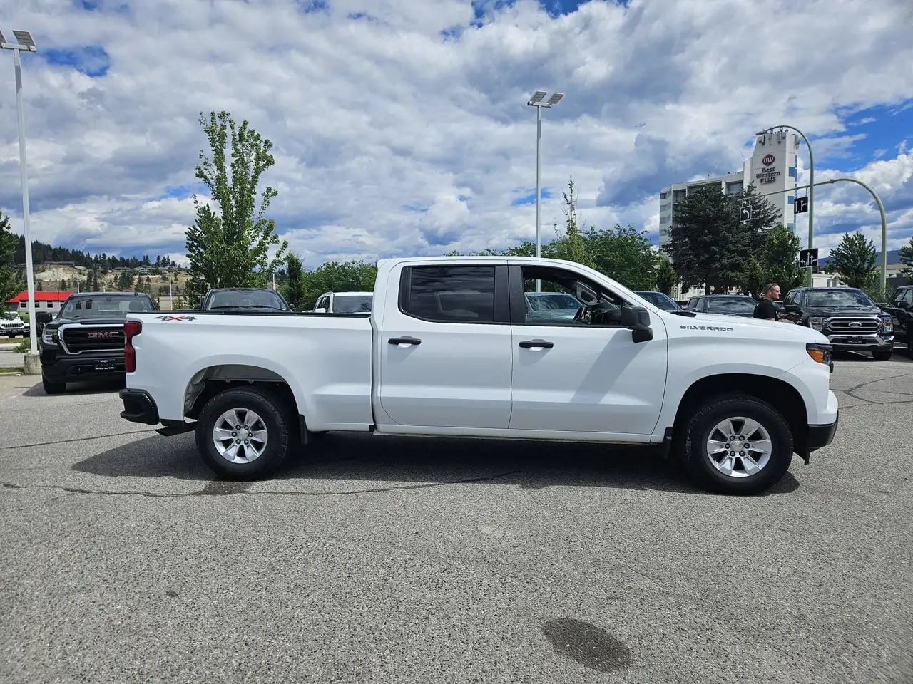 Chevrolet Silverado 1500 снимка Chevrolet Silverado 1500