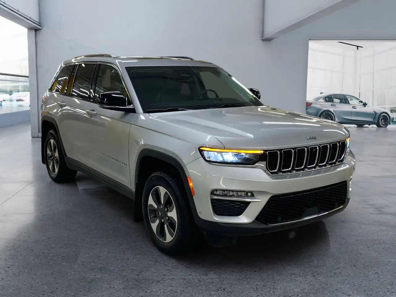 Jeep Grand Cherokee снимка Jeep Grand Cherokee