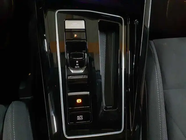 Volkswagen Golf view 10