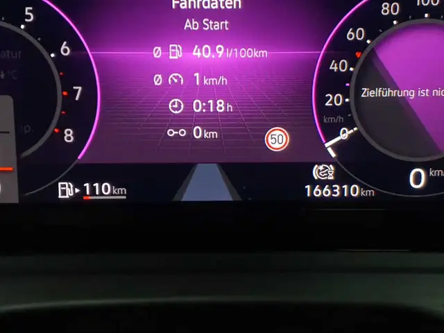 Volkswagen Golf view 11