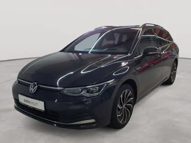 Volkswagen Golf view 2