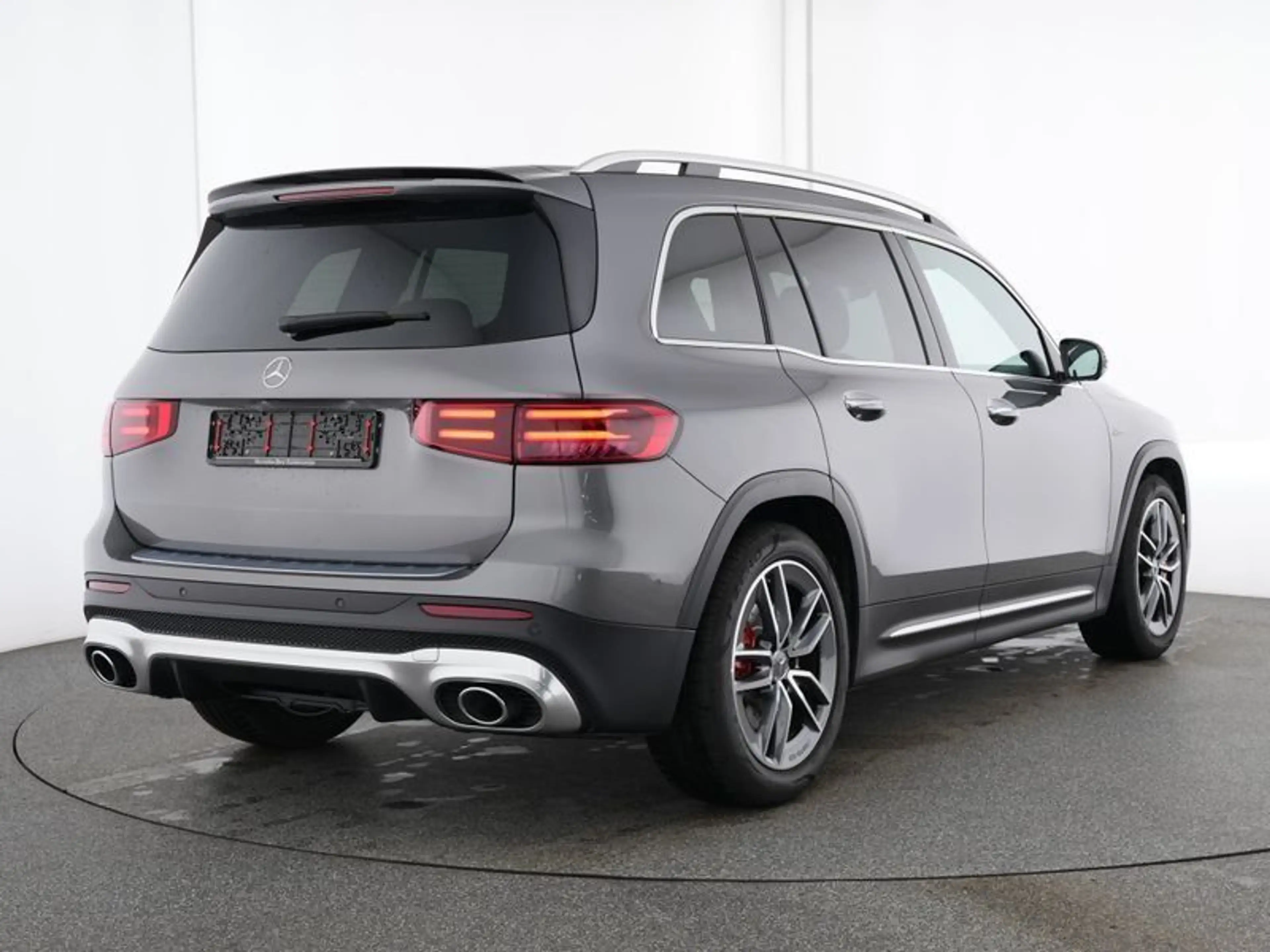 Mercedes-Benz GLB 35 AMG 4M DISTR+MBEAM+360°+AHK+TOTW+KEYLESS+ — photo 2
