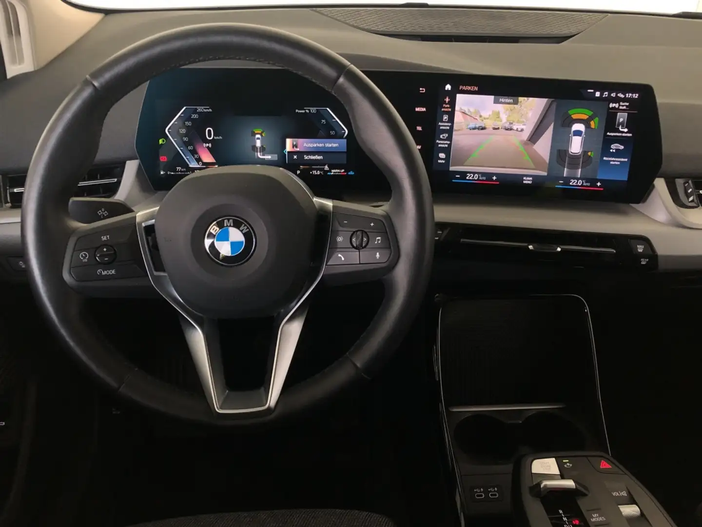 BMW 220 i Active Tourer AHK/LHZCAM/S-SITZ/G-Tank AHK/LHZCA Blanc - 2