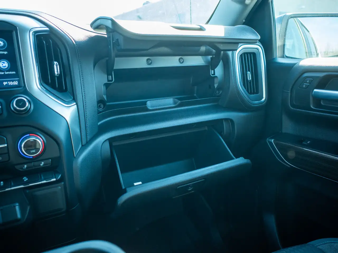 Chevrolet Silverado 1500 снимка Chevrolet Silverado 1500