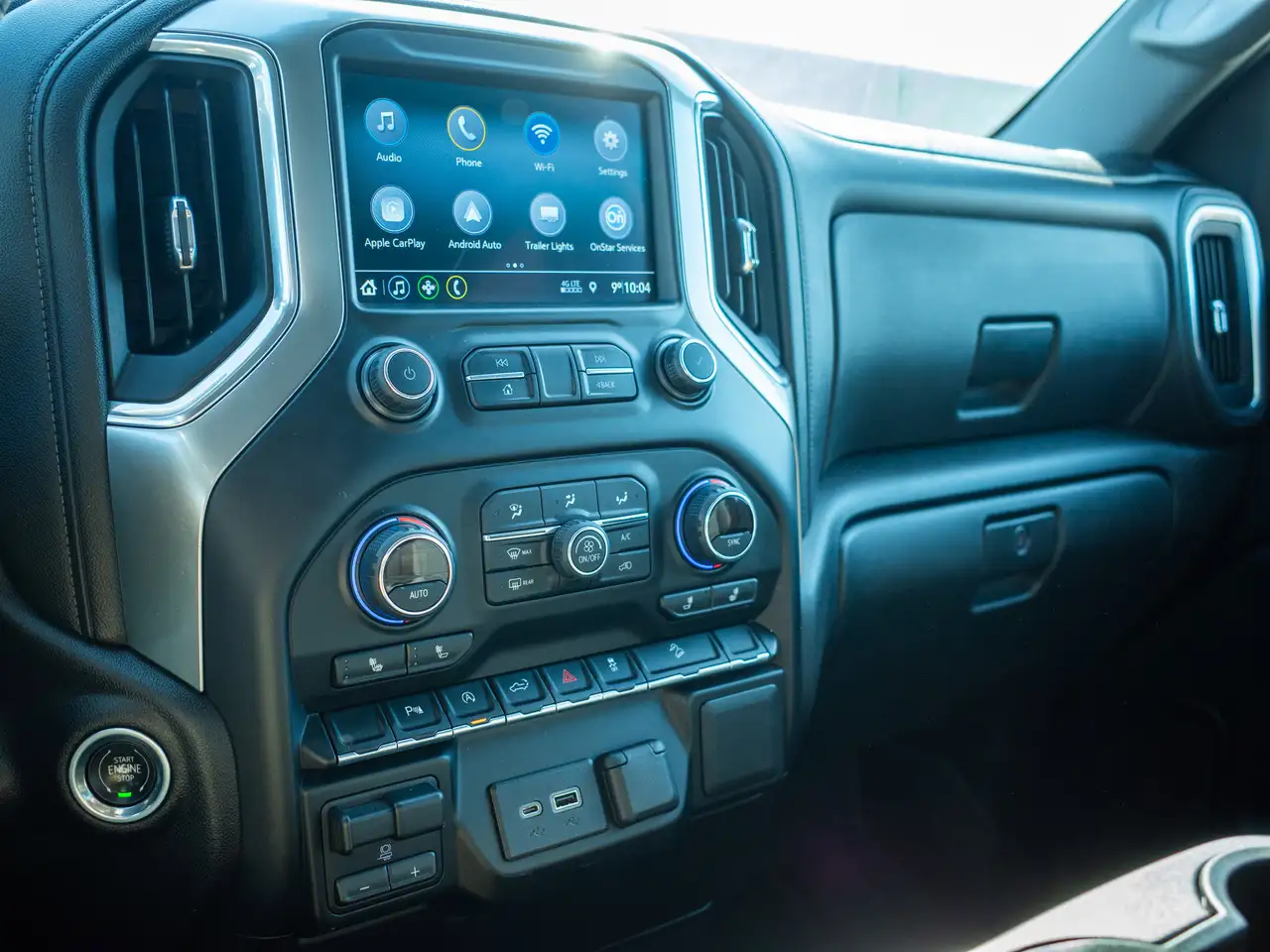 Chevrolet Silverado 1500 снимка Chevrolet Silverado 1500