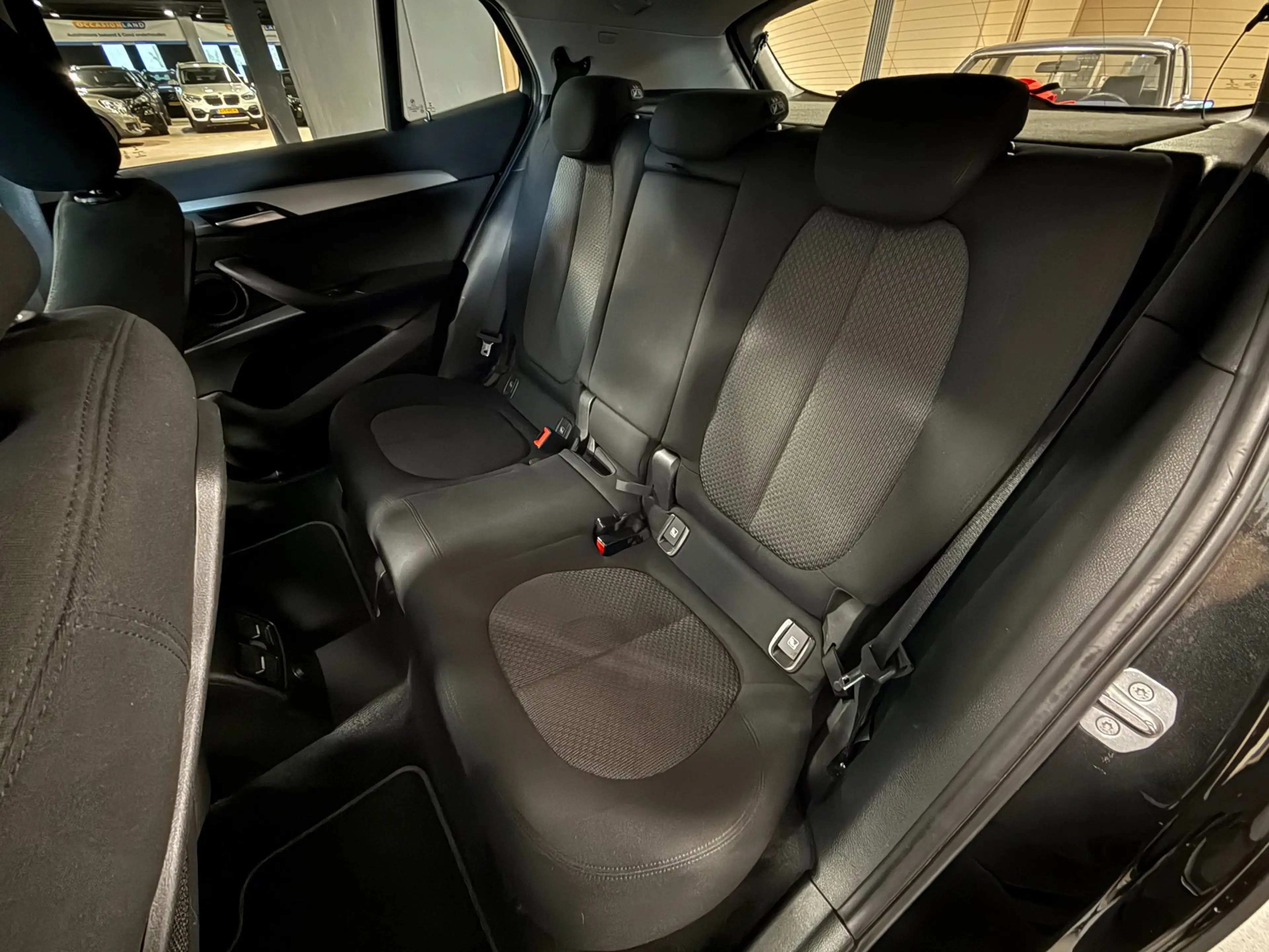 BMW X2 SDrive18i Executive|CAMERA|BLUETOOTH|STOELV|PDC|18 — photo 29
