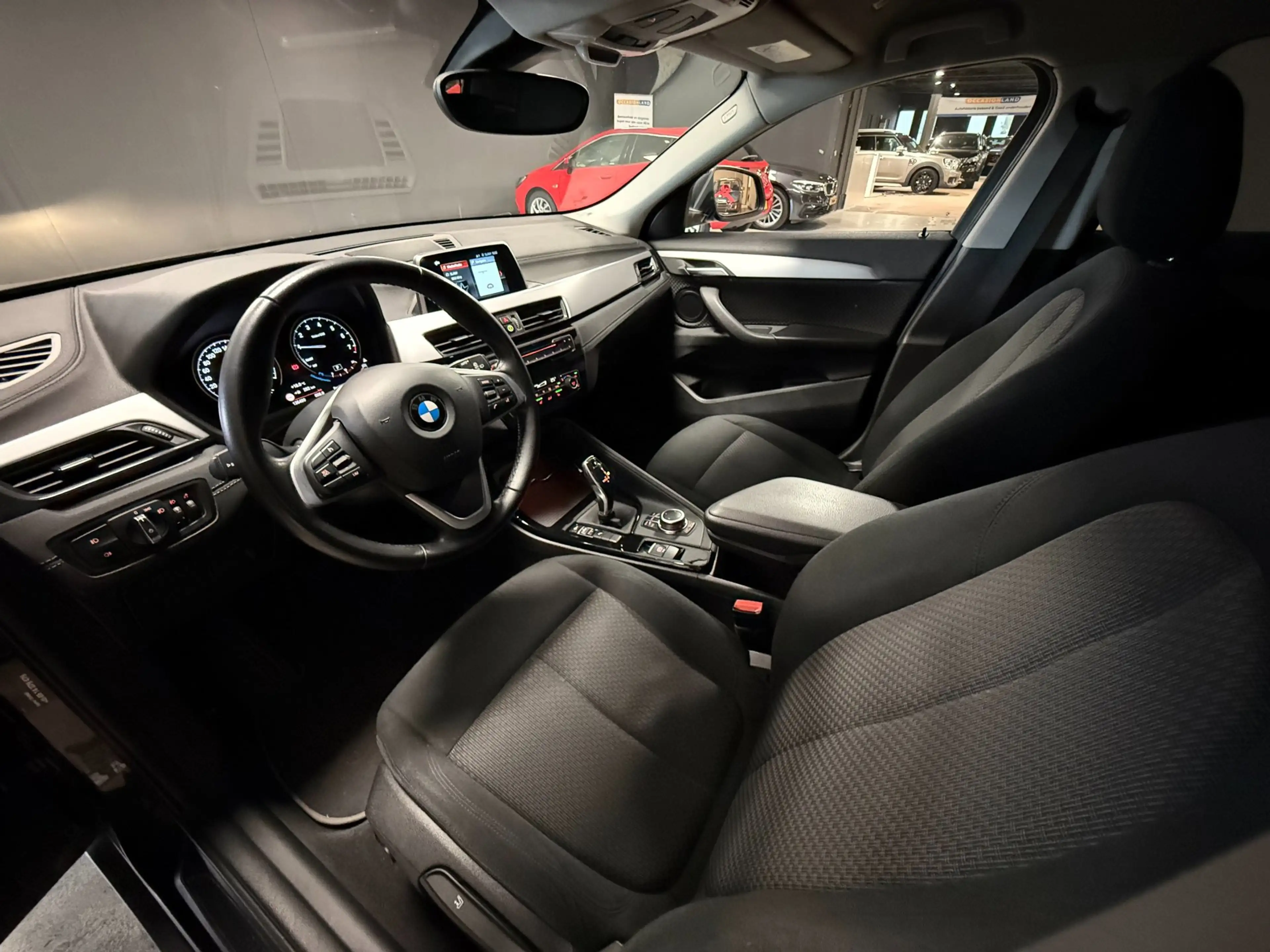 BMW X2 SDrive18i Executive|CAMERA|BLUETOOTH|STOELV|PDC|18 — photo 23