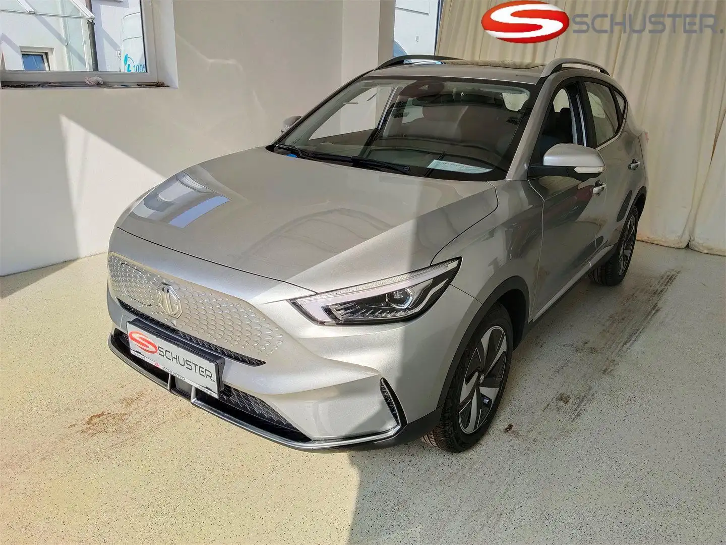 MG ZS EV Luxury 50 kWh Standard Reichweite Silber - 2