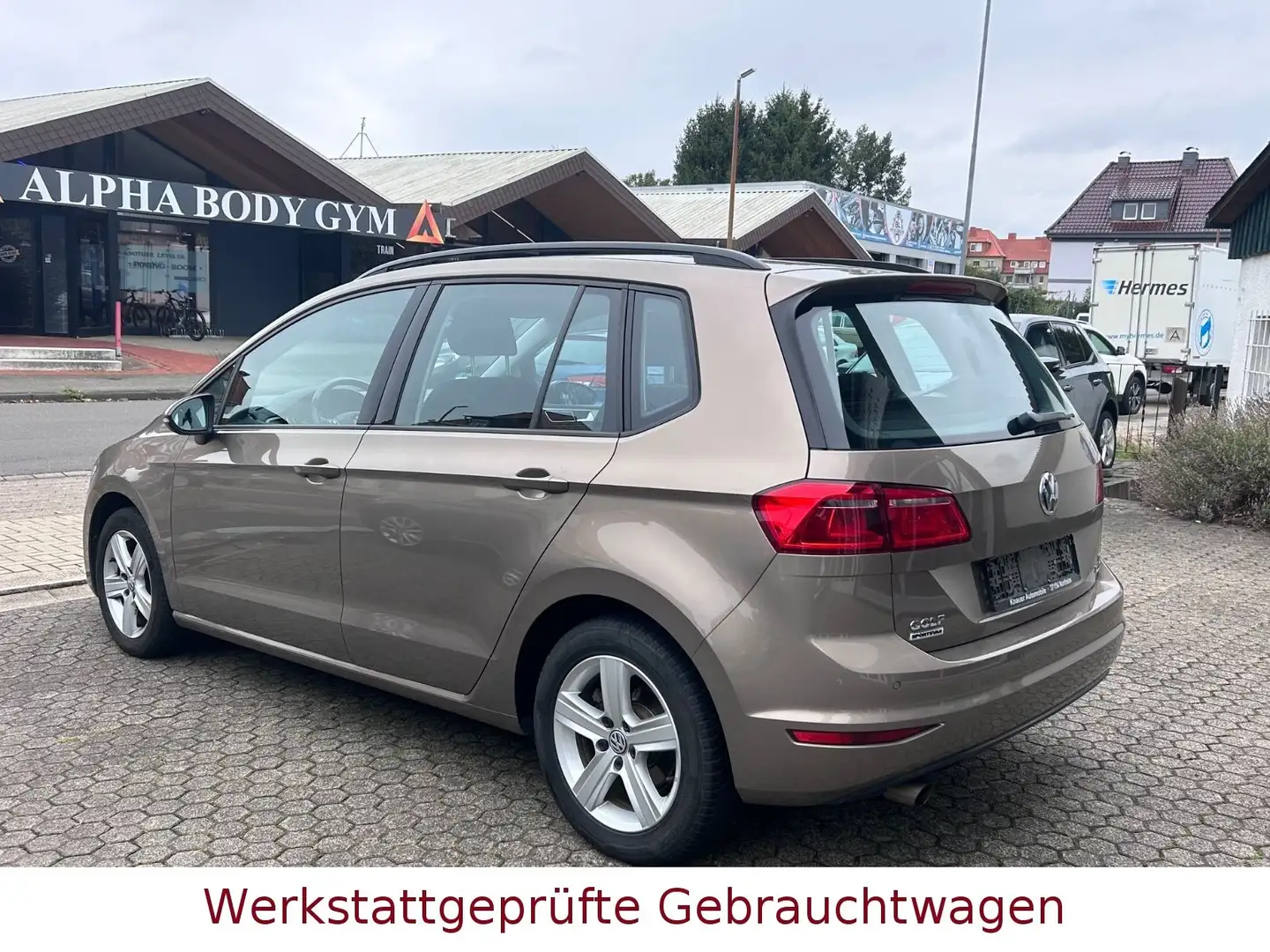 Volkswagen Golf Sportsvan VII Comfortline*PDC*SITZHEIZ*AHK* Or - 2