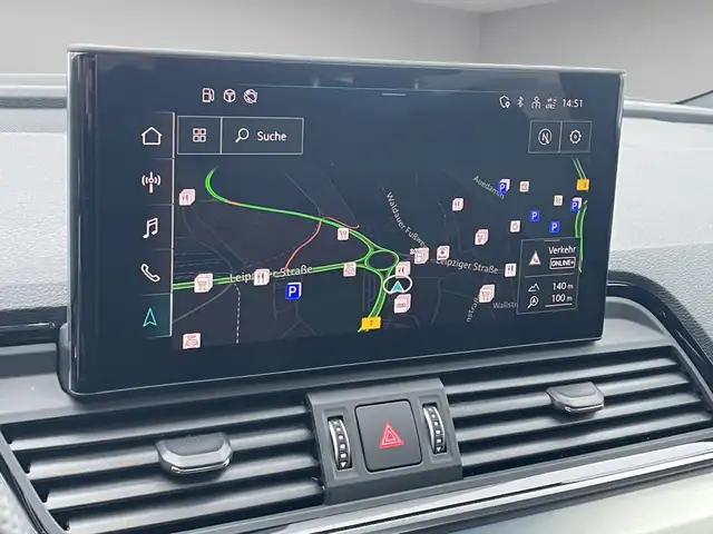 Audi Q5 view 14