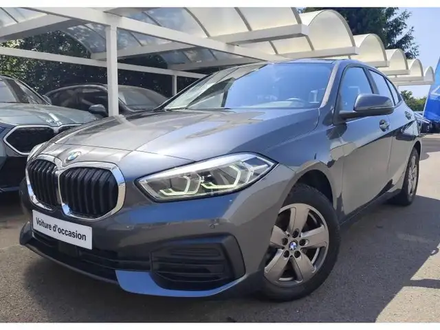 BMW 1 Series view 13