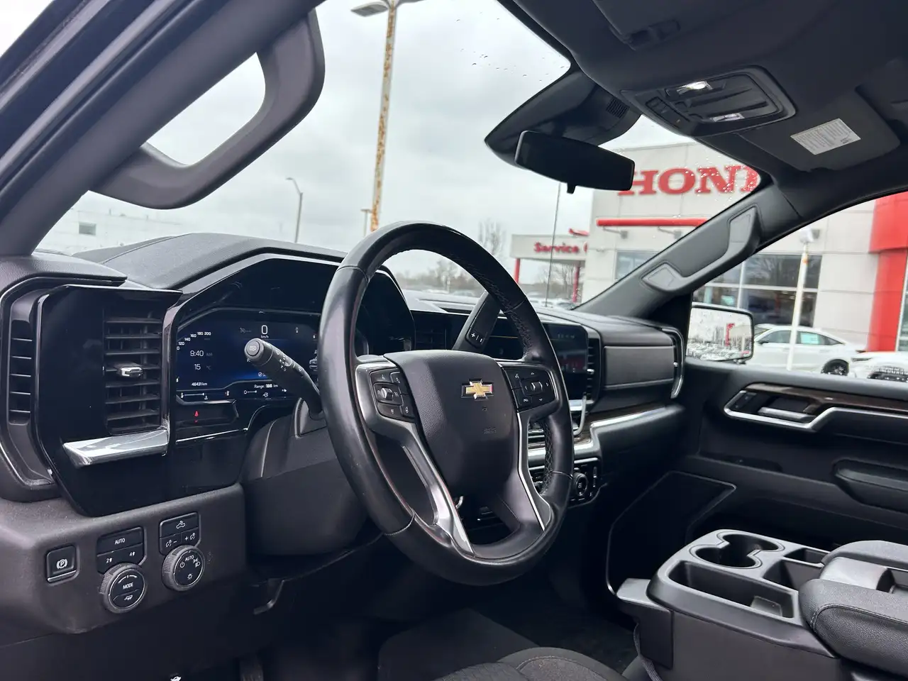 Chevrolet Silverado 1500 снимка Chevrolet Silverado 1500