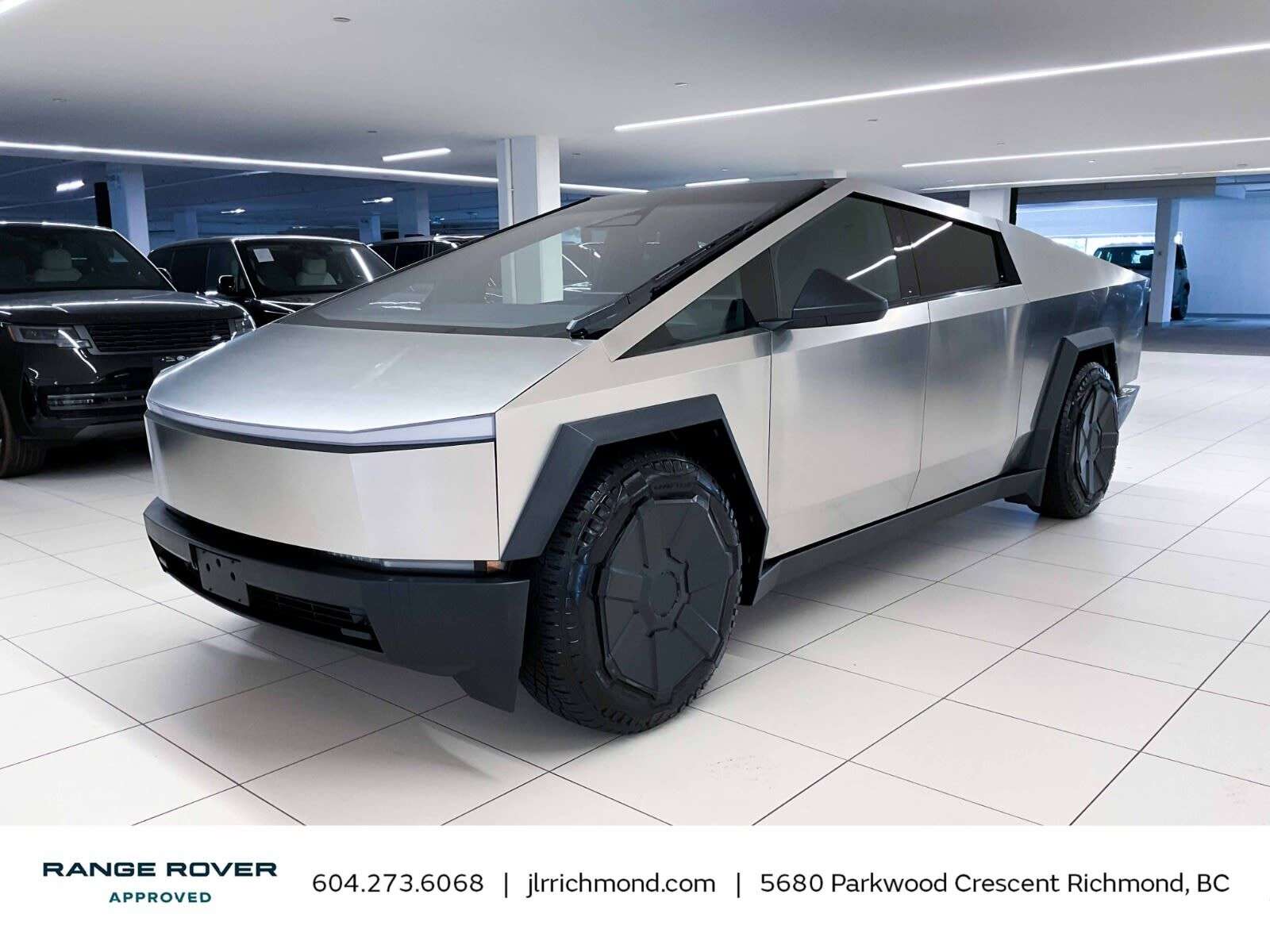 2025 Tesla Cybertruck AWD | Moonroof | Navigation | Bluetooth | Heated S