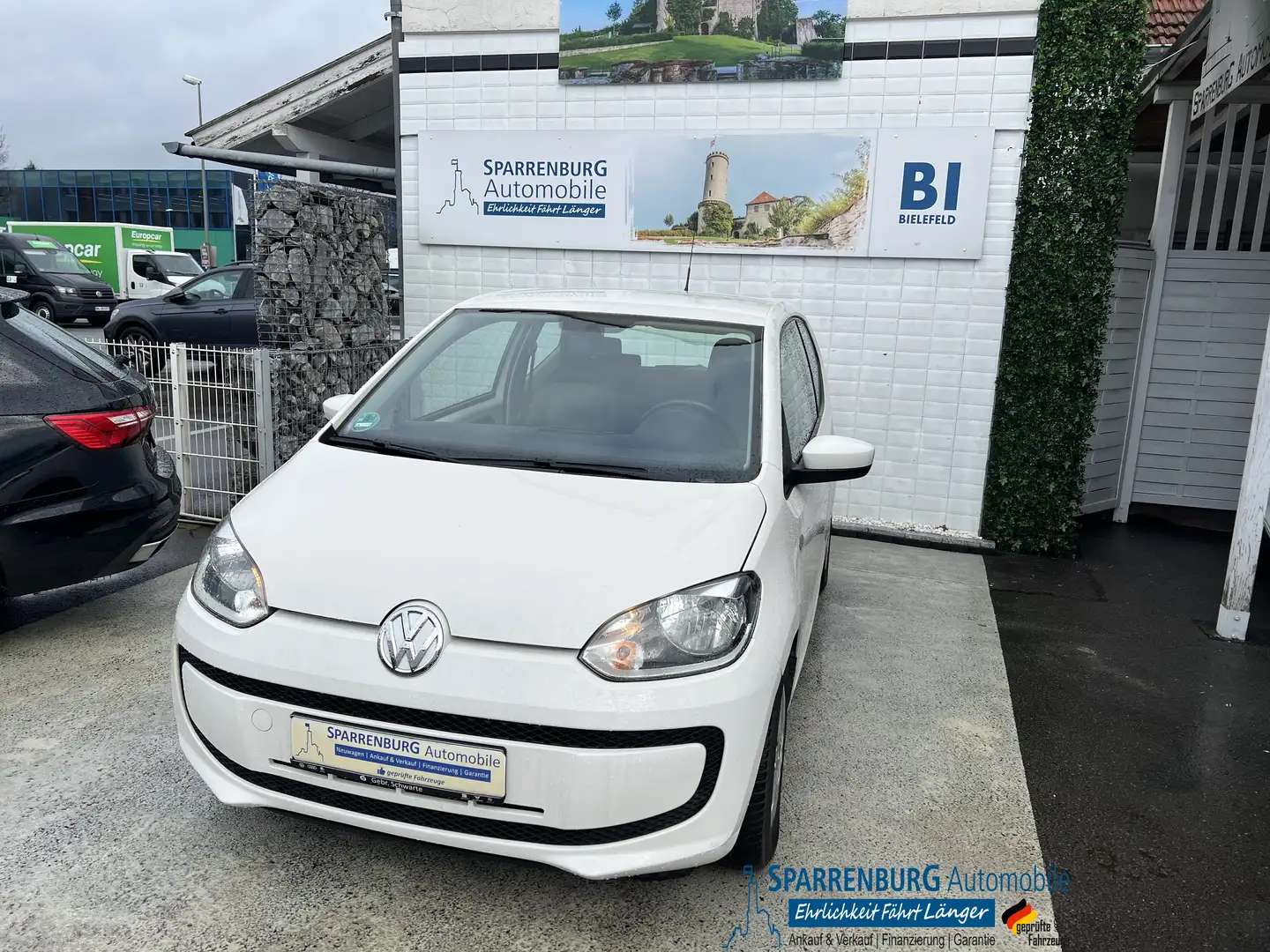 Volkswagen up! move up! Tüv und Service Neu Bílá - 1