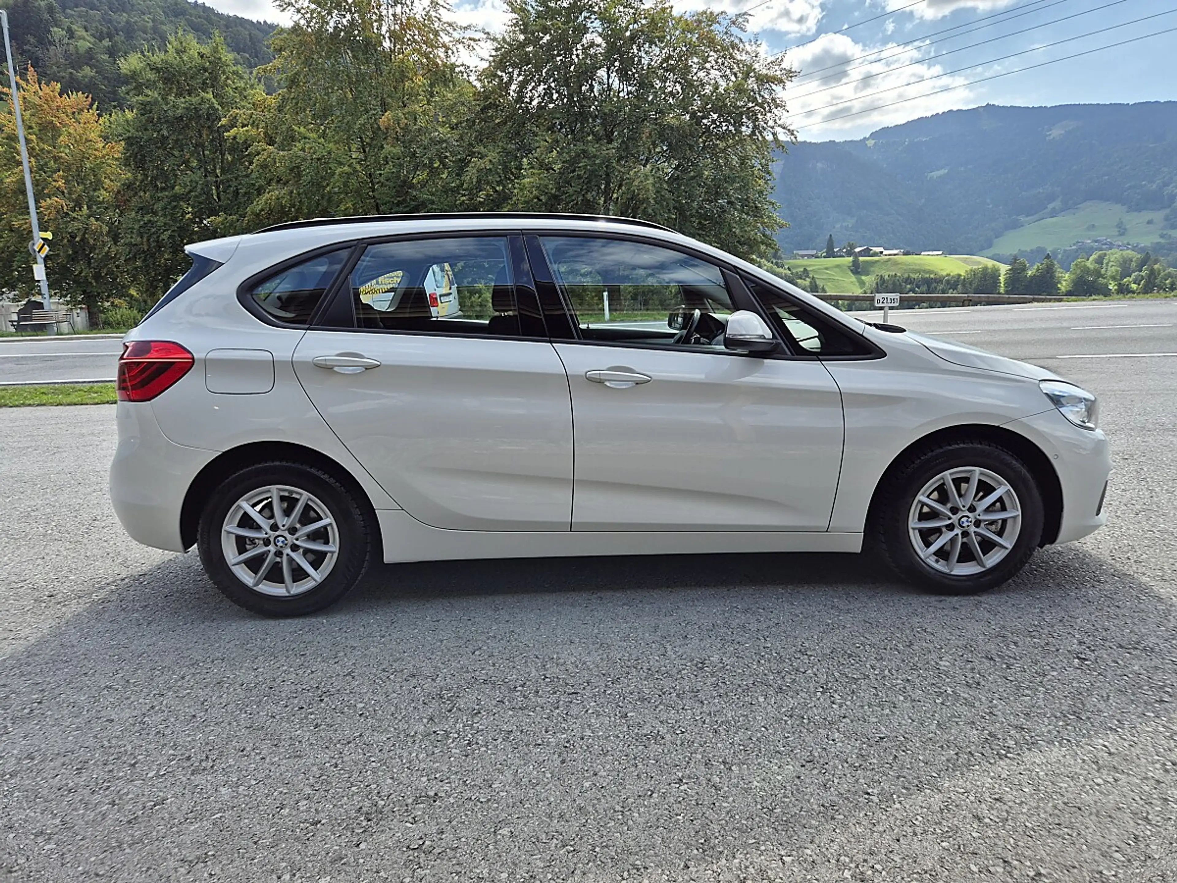 BMW 218 d Active Tourer Aut. — photo 6