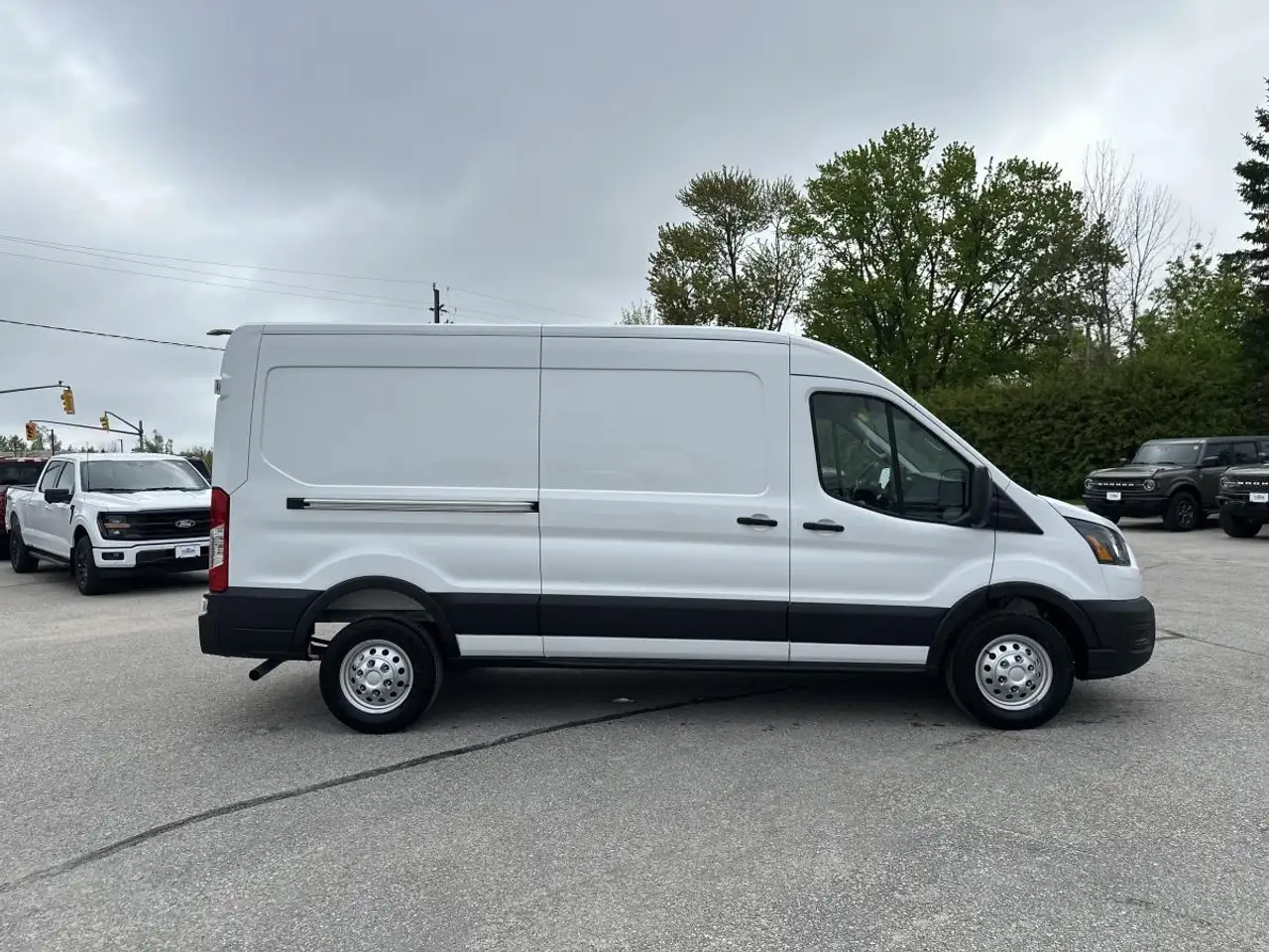 Ford Transit Cargo Van снимка Ford Transit Cargo Van