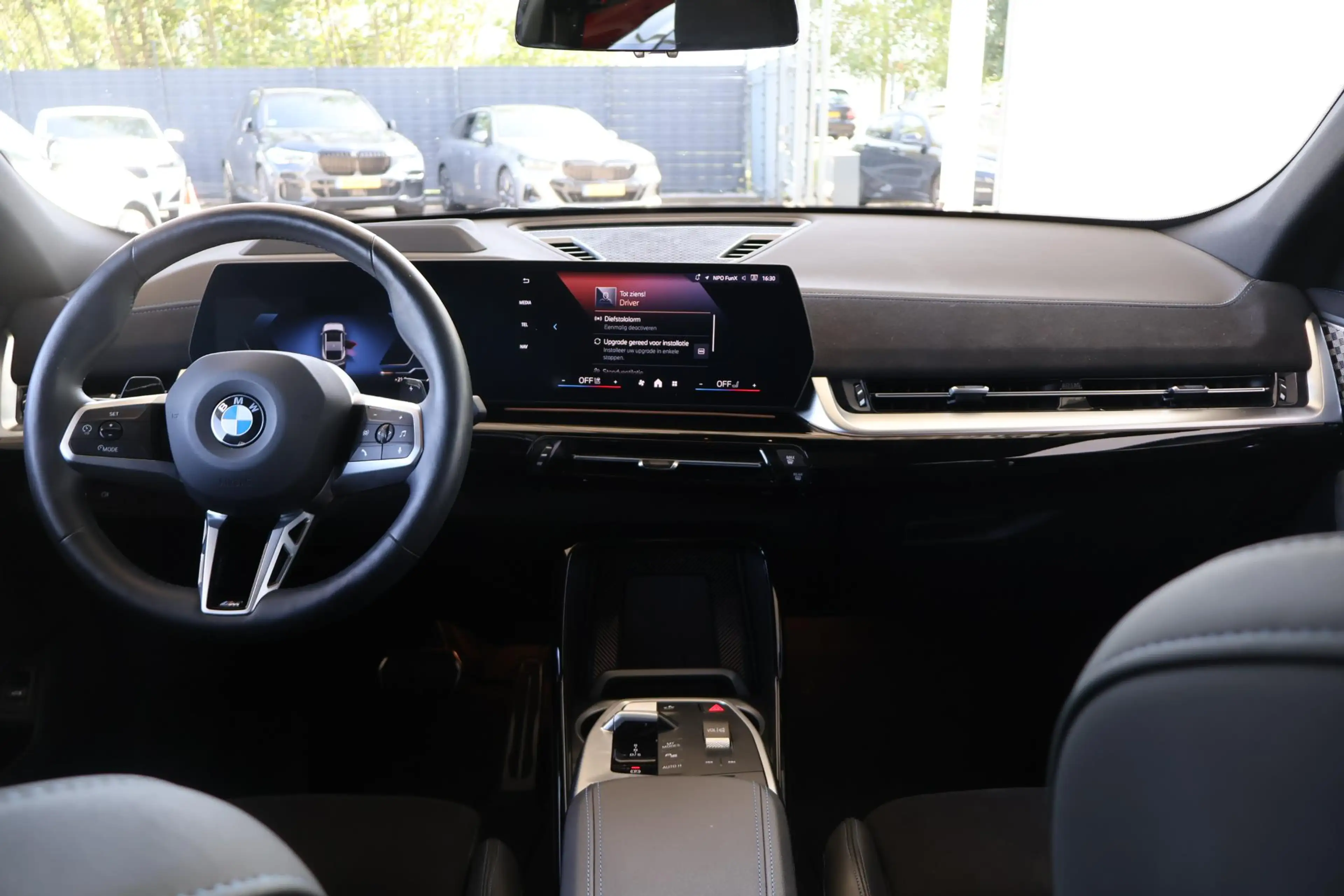 BMW X2 sDrive20i | M Sport Pro | Glazen Panoramadak | Tre — photo 10