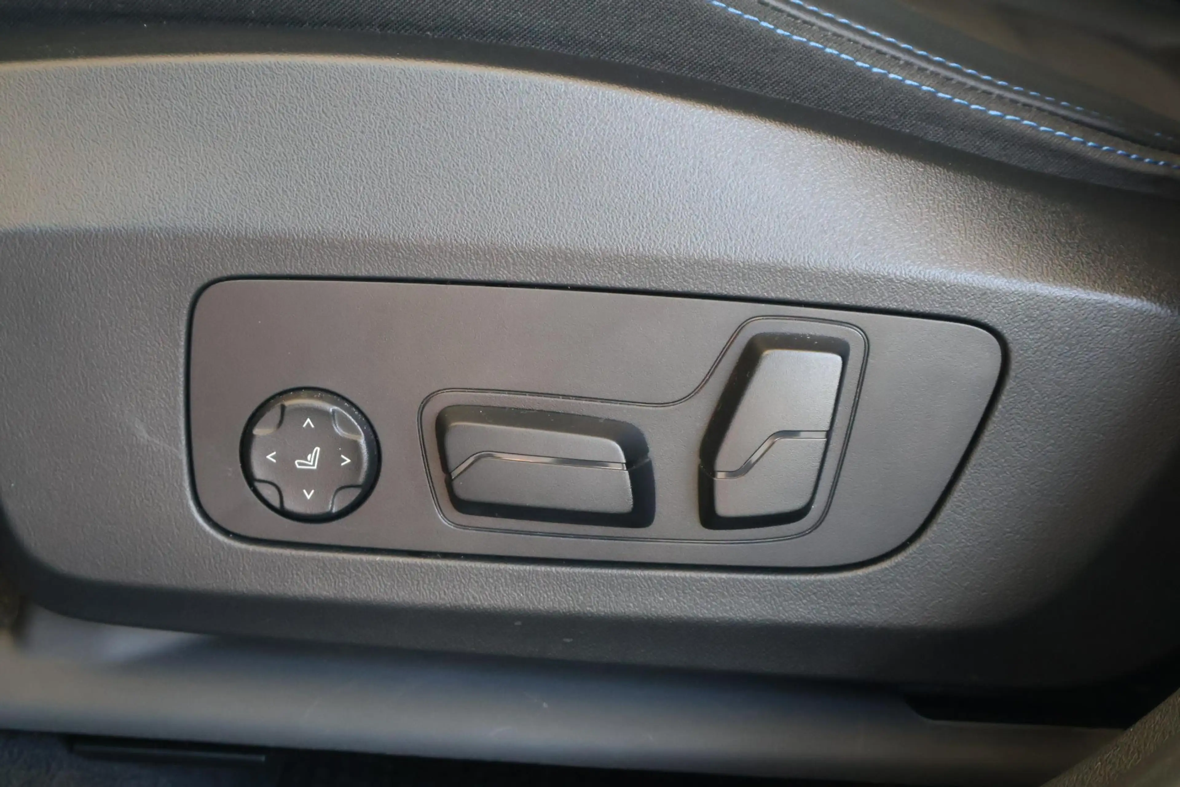 BMW X2 sDrive20i | M Sport Pro | Glazen Panoramadak | Tre — photo 14